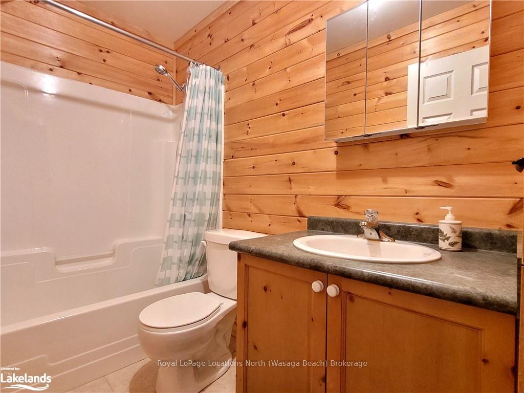 Photo 17 of 50 Cabin Crescent, Wasaga Beach — HOMEH