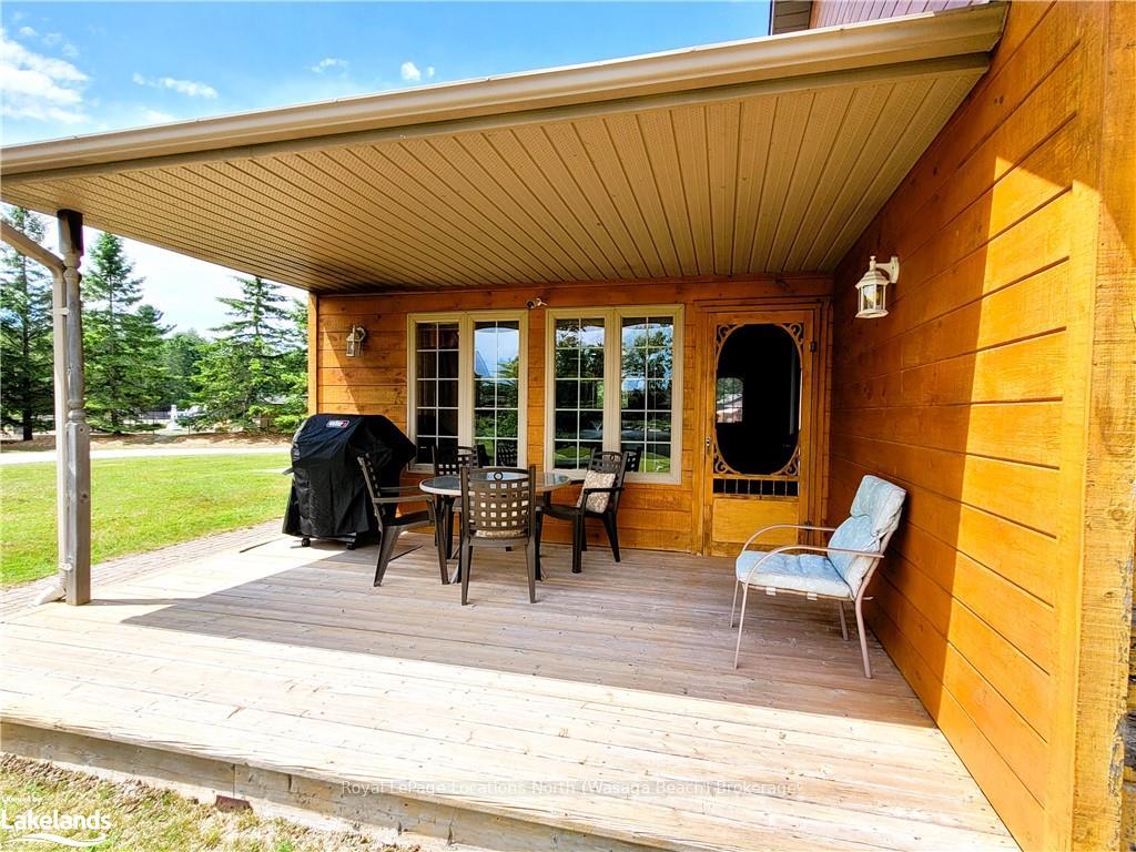 Photo 43 of 50 Cabin Crescent, Wasaga Beach — HOMEH