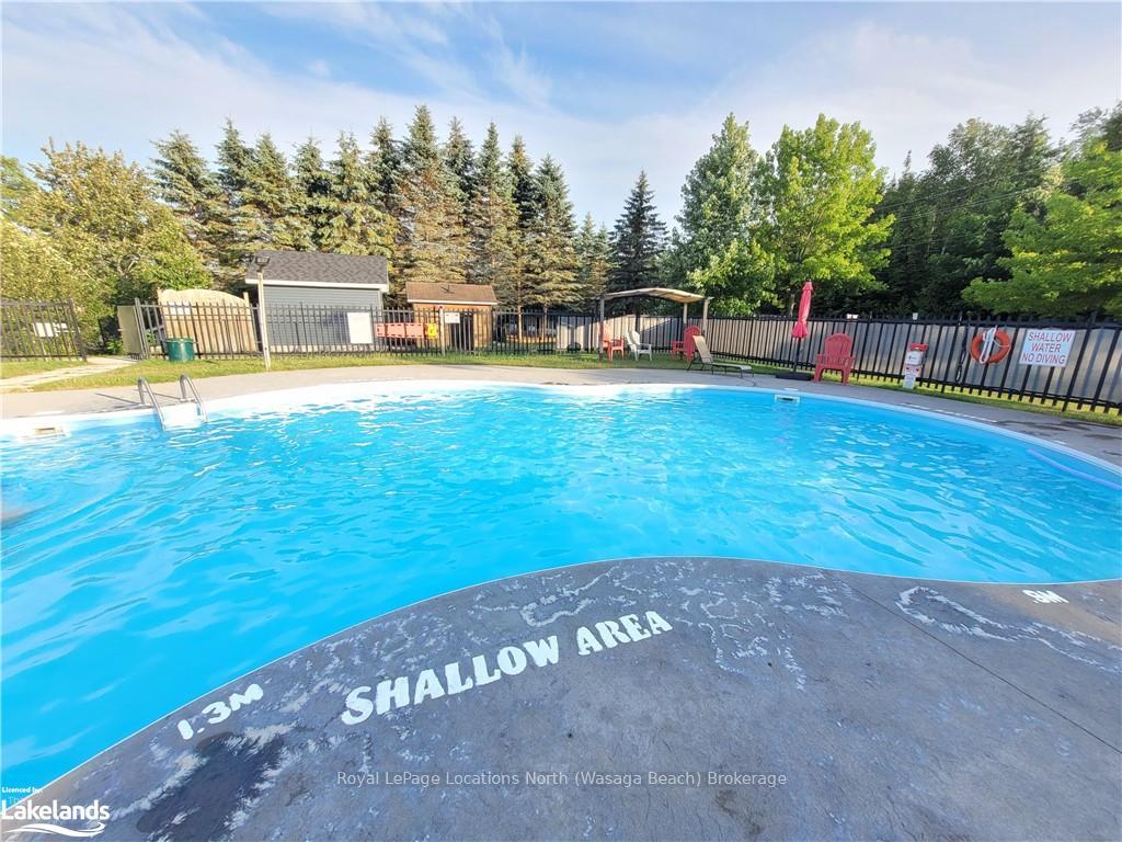 Photo 27 of 50 Cabin Crescent, Wasaga Beach — HOMEH