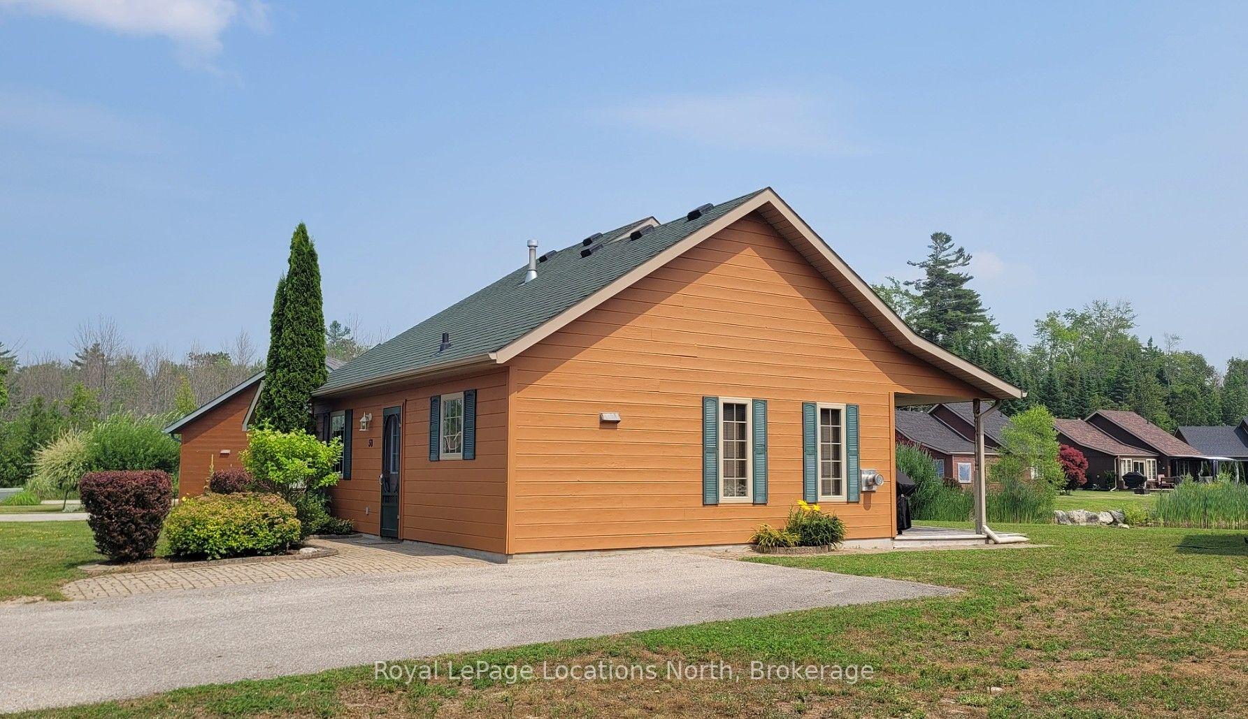 Photo 2 of 50 Cabin Crescent, Wasaga Beach — HOMEH