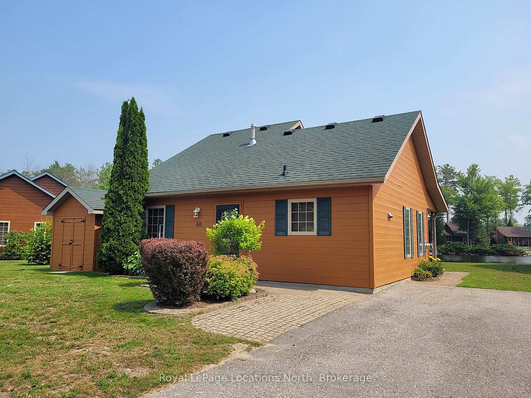 Photo 3 of 50 Cabin Crescent, Wasaga Beach — HOMEH