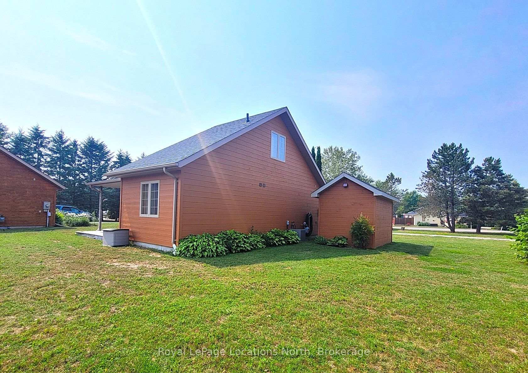 Photo 6 of 50 Cabin Crescent, Wasaga Beach — HOMEH