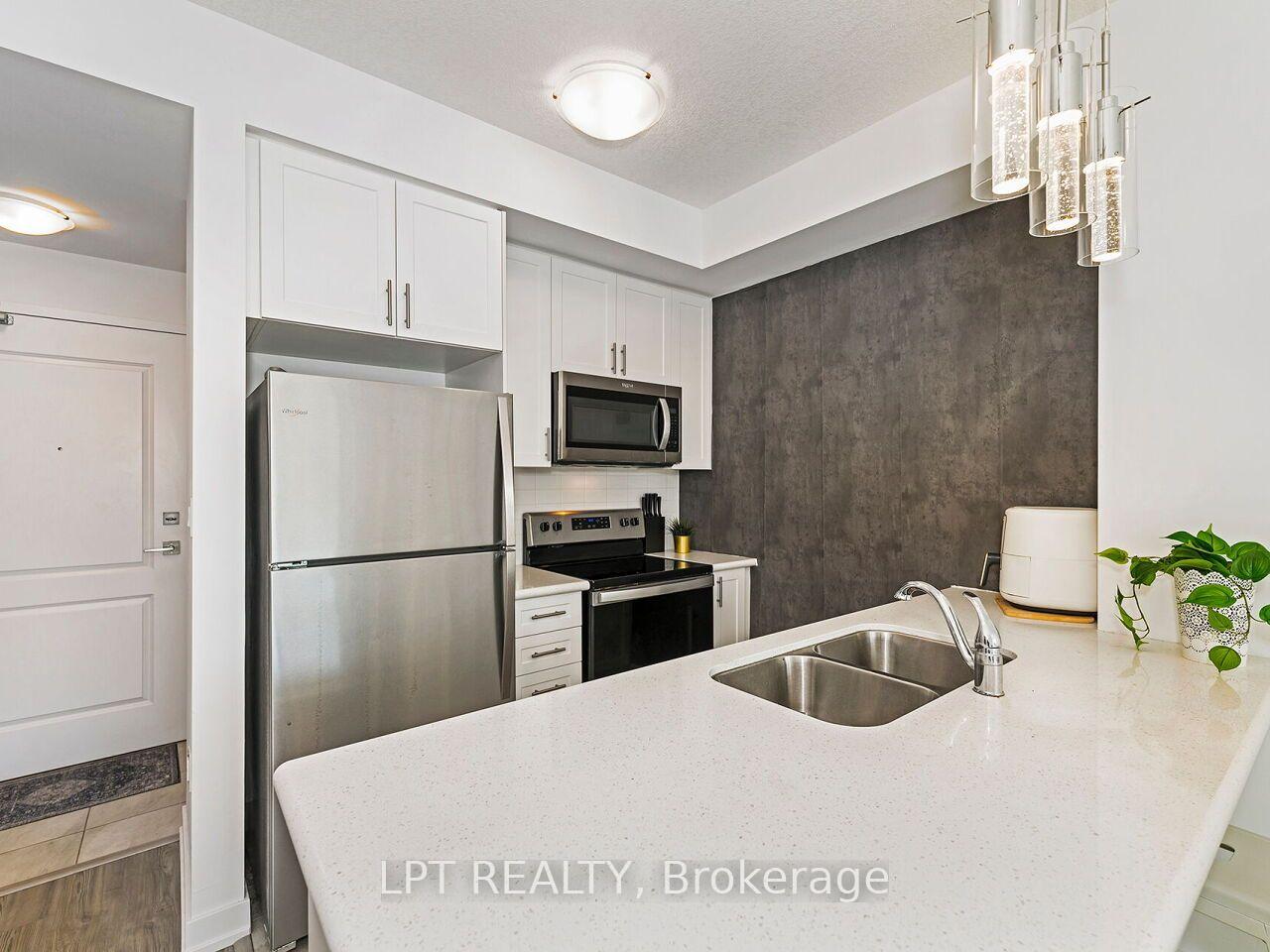 Photo 10 of Unit 209, 460 Dundas Street E, Hamilton, Waterdown — HOMEH