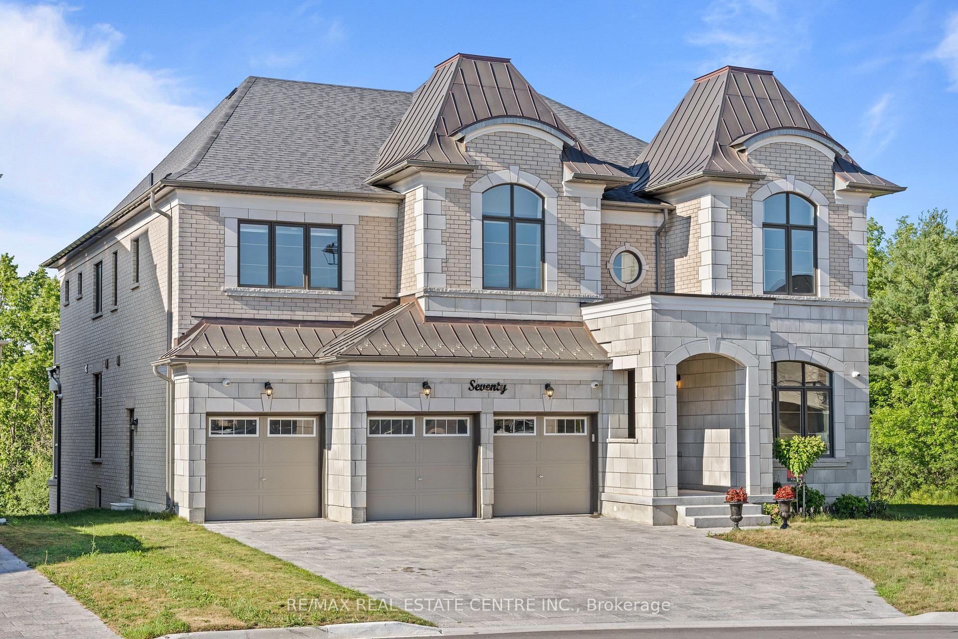 Photo 2 of 70 Appleyard Avenue, Vaughan, Kleinburg — HOMEH