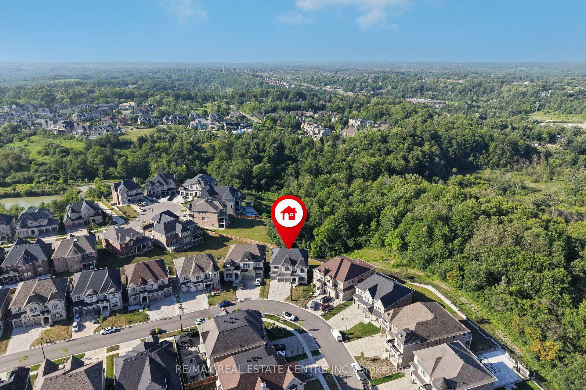 Photo 5 of 70 Appleyard Avenue, Vaughan, Kleinburg — HOMEH