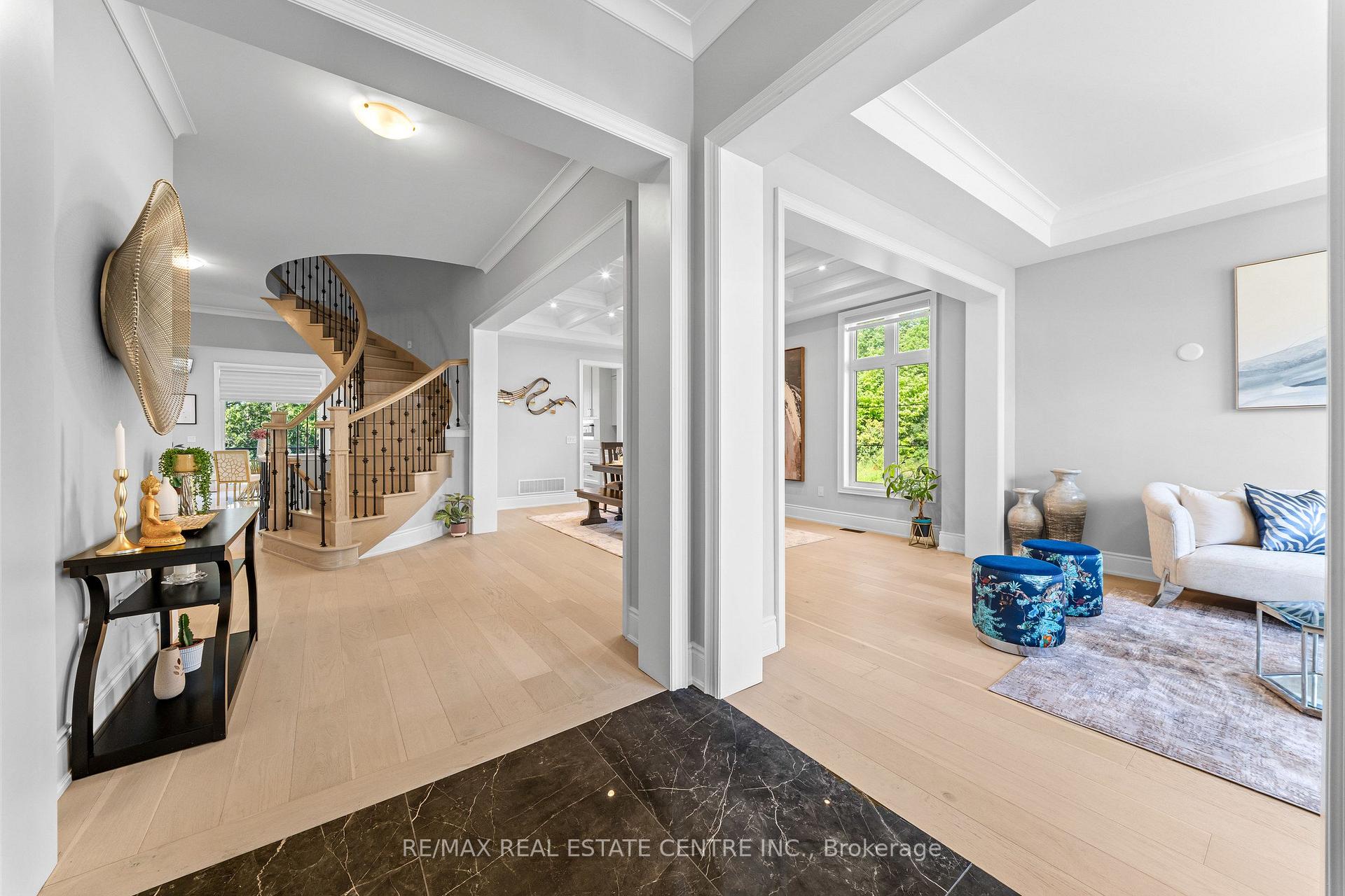 Photo 9 of 70 Appleyard Avenue, Vaughan, Kleinburg — HOMEH