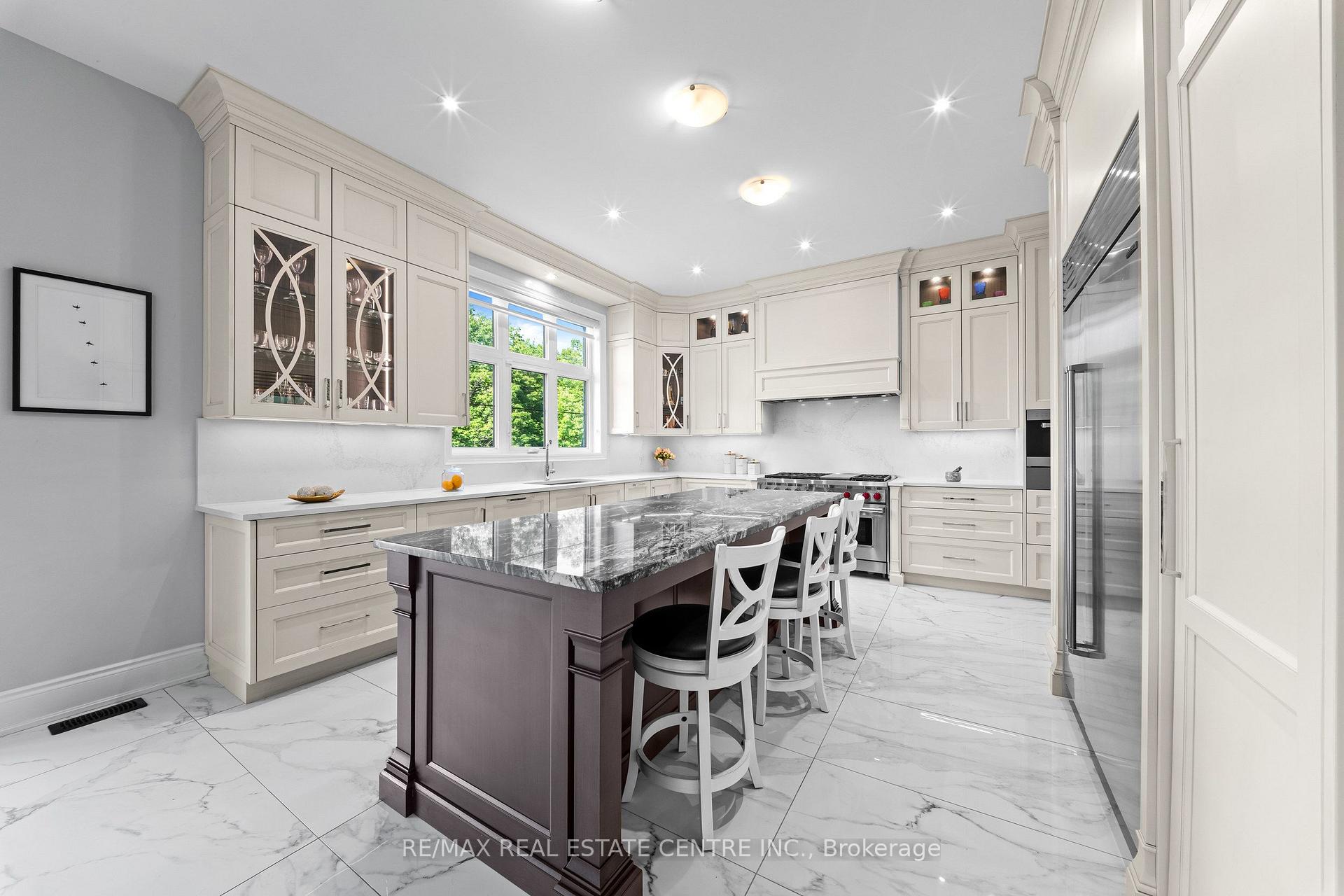 Photo 16 of 70 Appleyard Avenue, Vaughan, Kleinburg — HOMEH
