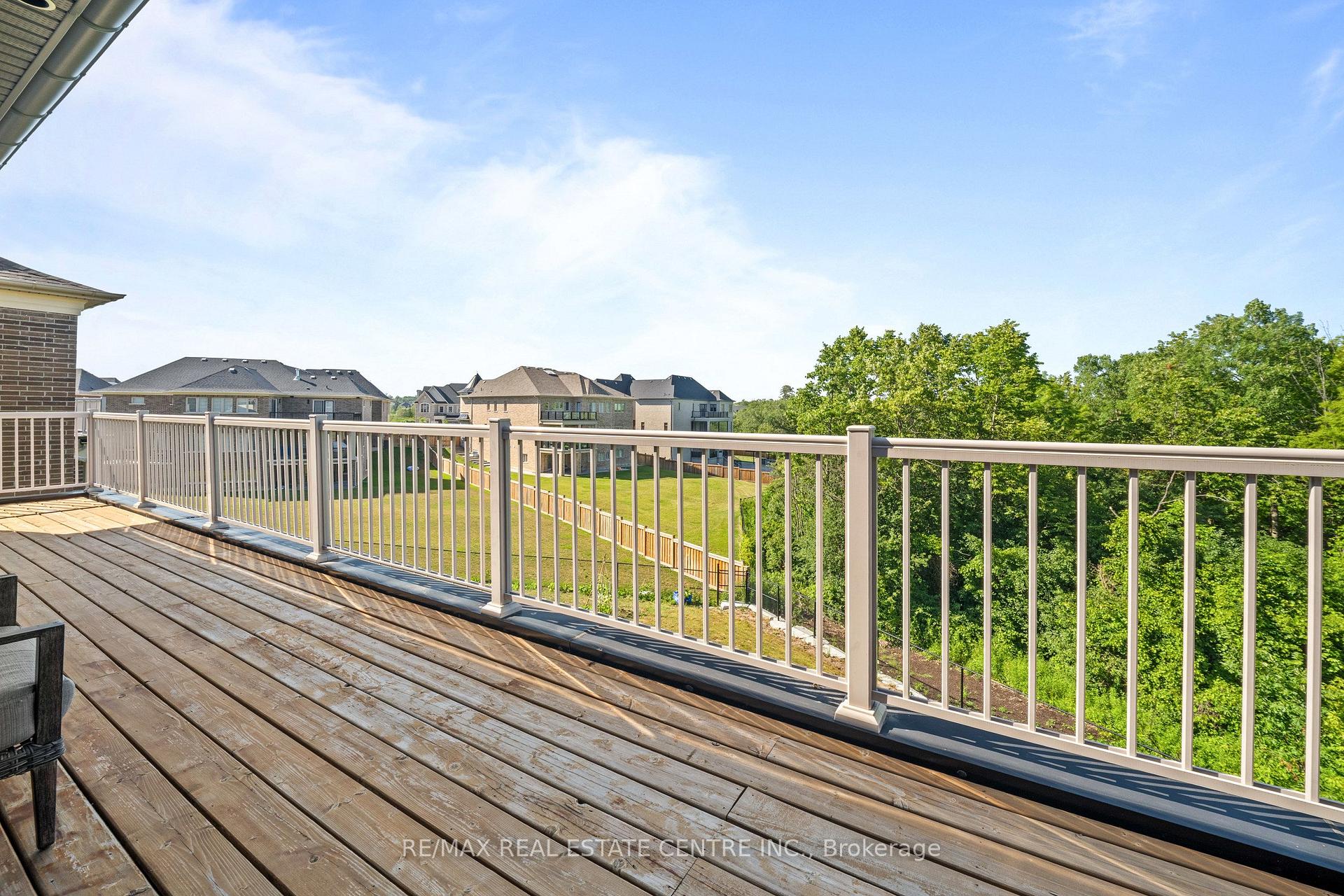 Photo 34 of 70 Appleyard Avenue, Vaughan, Kleinburg — HOMEH