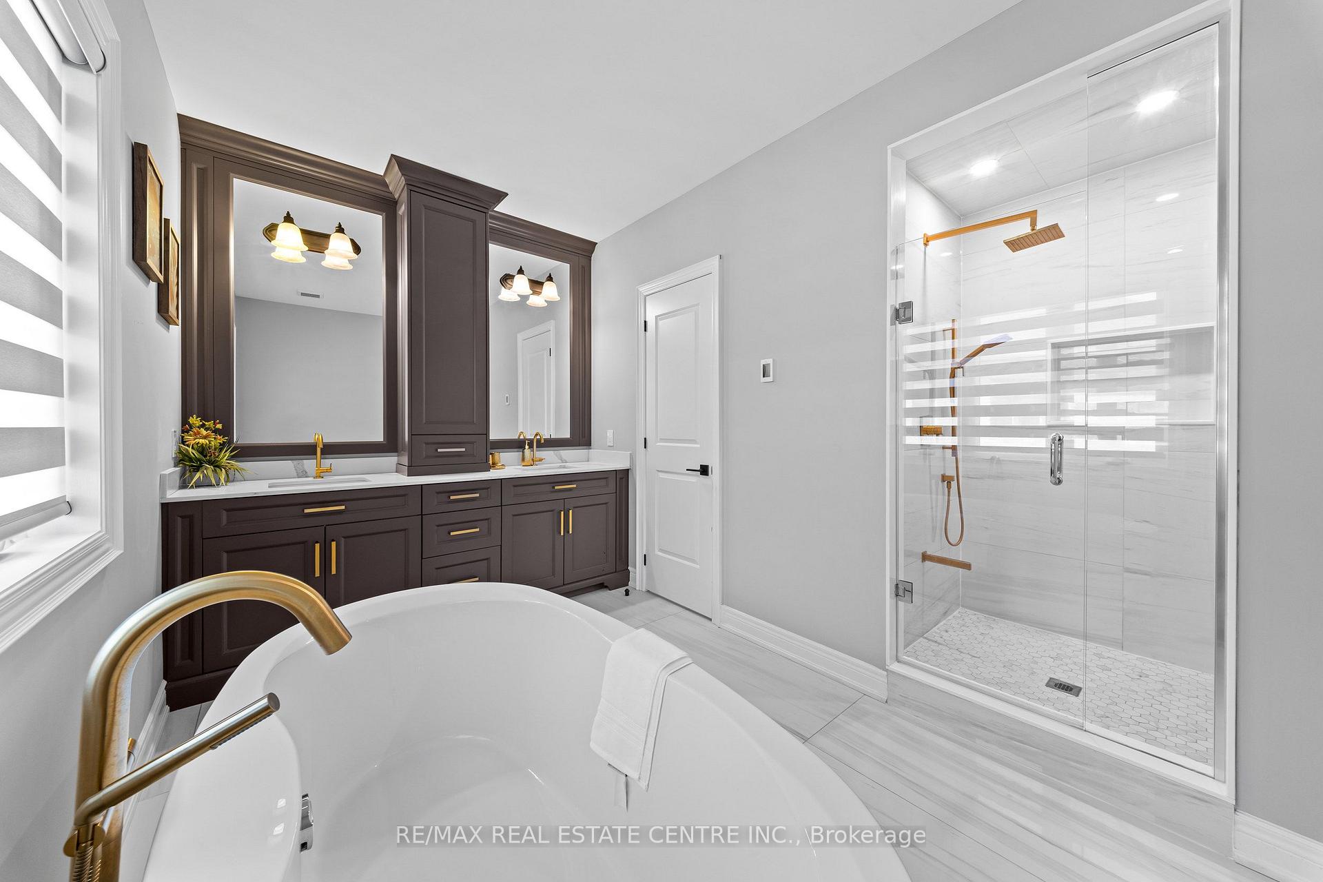 Photo 35 of 70 Appleyard Avenue, Vaughan, Kleinburg — HOMEH