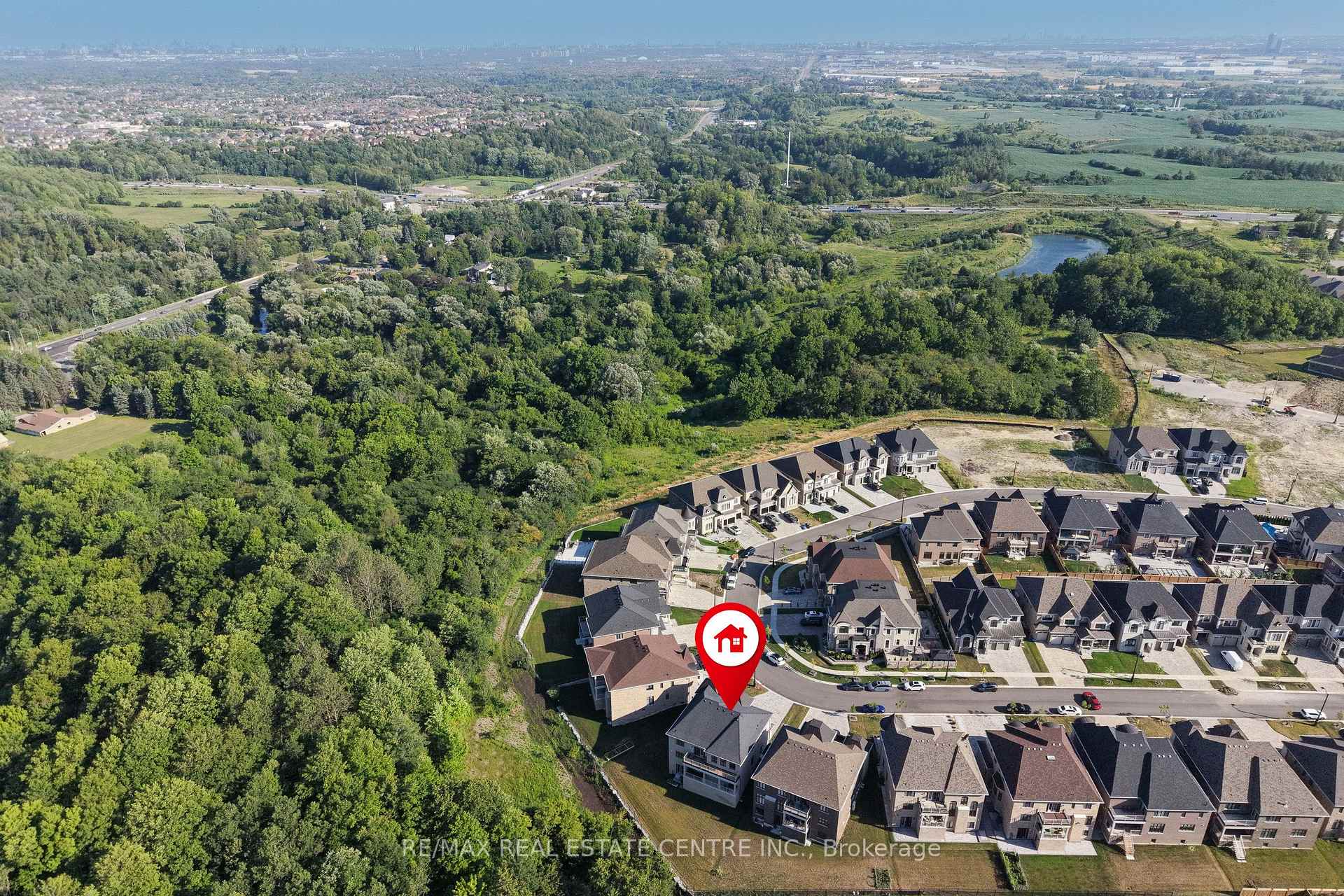 Photo 47 of 70 Appleyard Avenue, Vaughan, Kleinburg — HOMEH