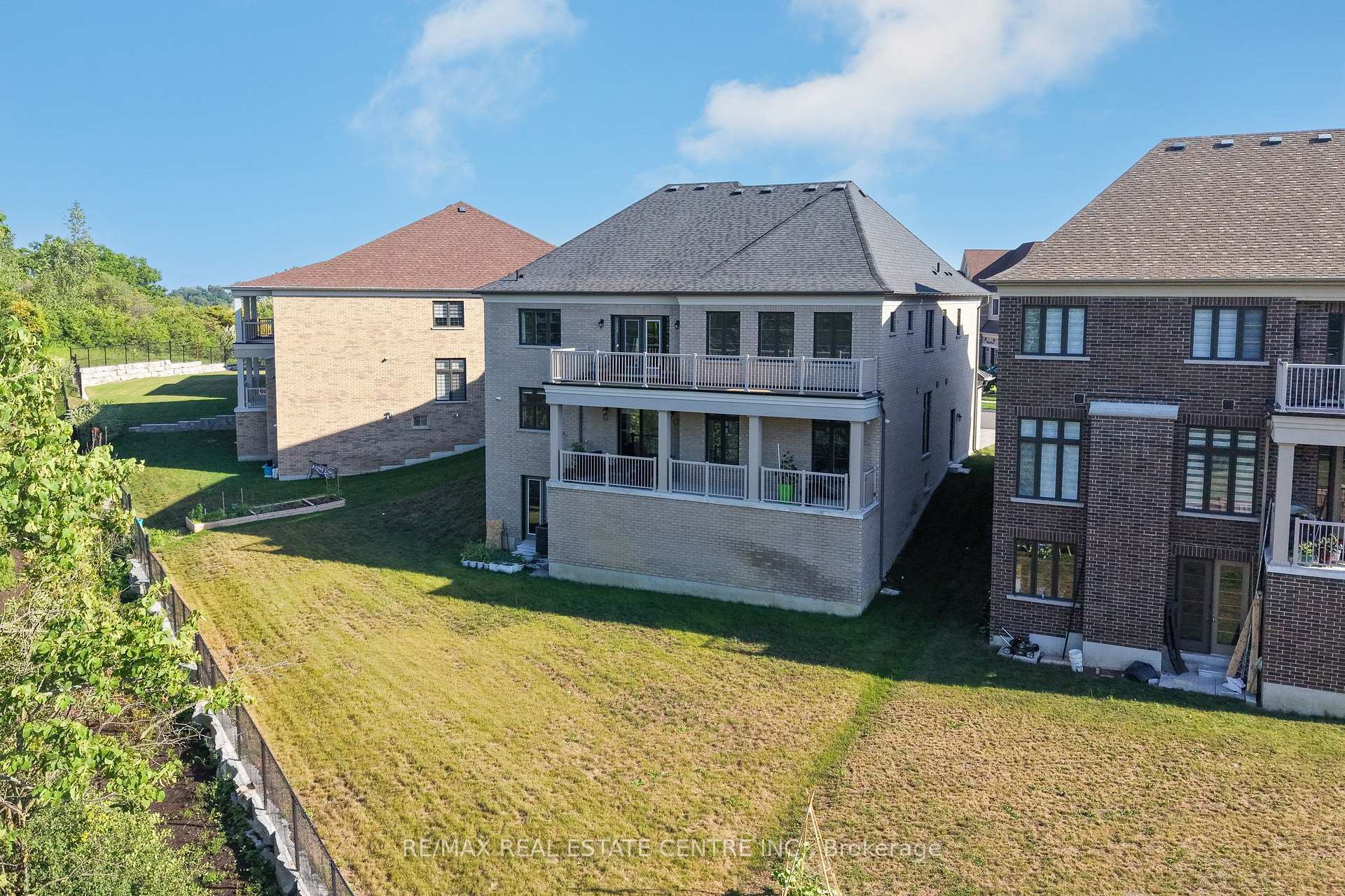 Photo 49 of 70 Appleyard Avenue, Vaughan, Kleinburg — HOMEH