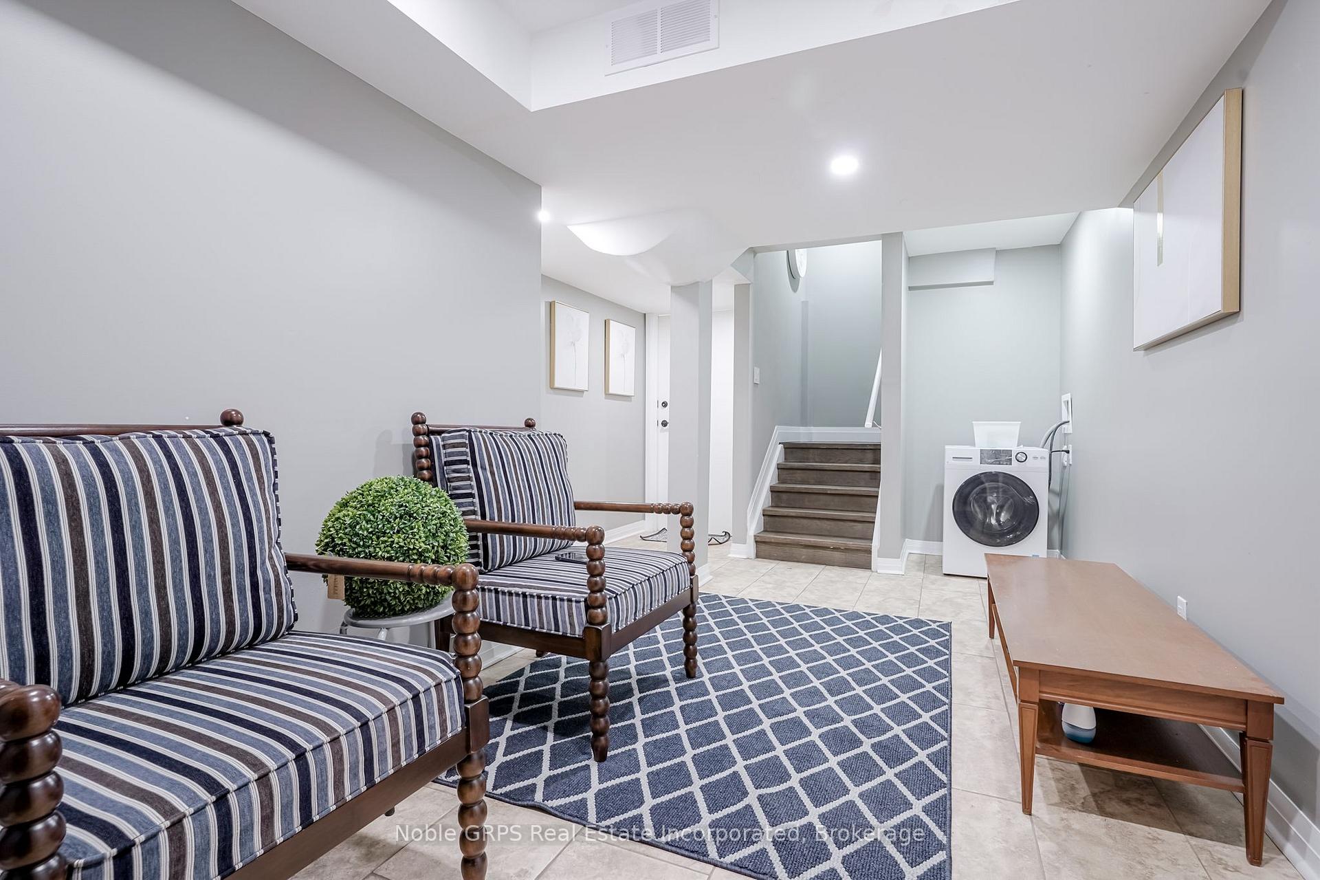 Photo 4 of 78 Butson Crescent, Clarington, Bowmanville — HOMEH