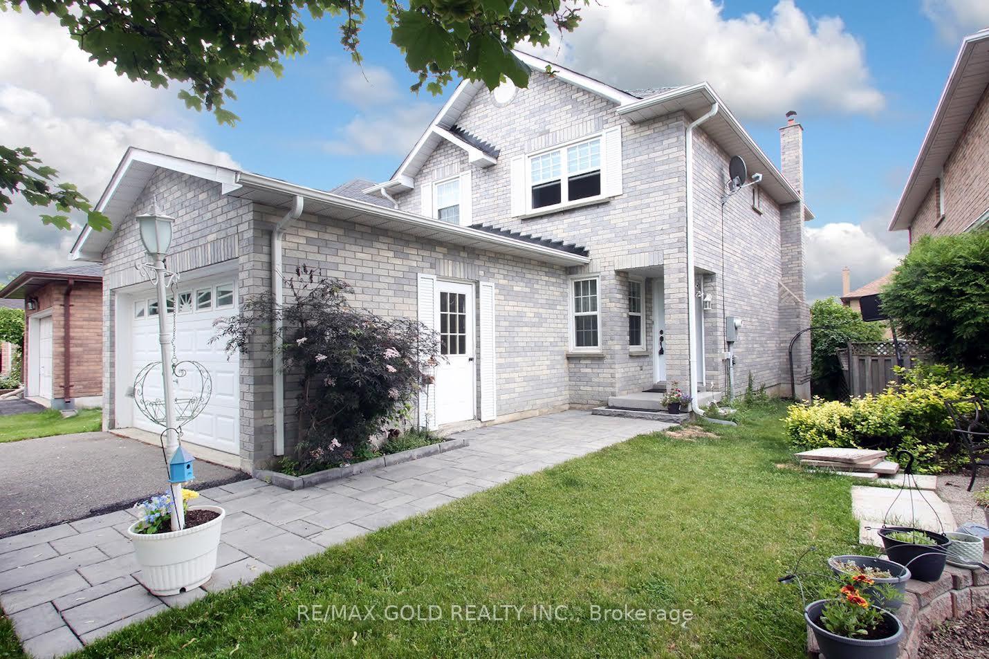 Photo 2 of 65 Cheviot Crescent, Brampton, Heart Lake East — HOMEH