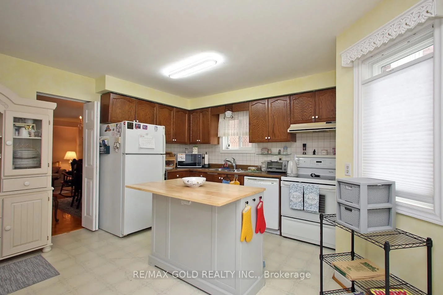 Photo 8 of 65 Cheviot Crescent, Brampton, Heart Lake East — HOMEH