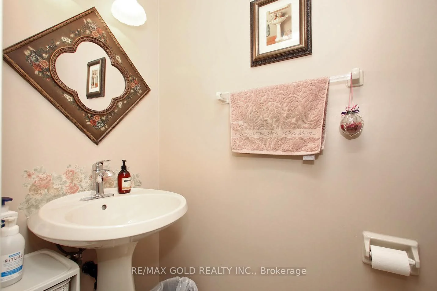 Photo 17 of 65 Cheviot Crescent, Brampton, Heart Lake East — HOMEH