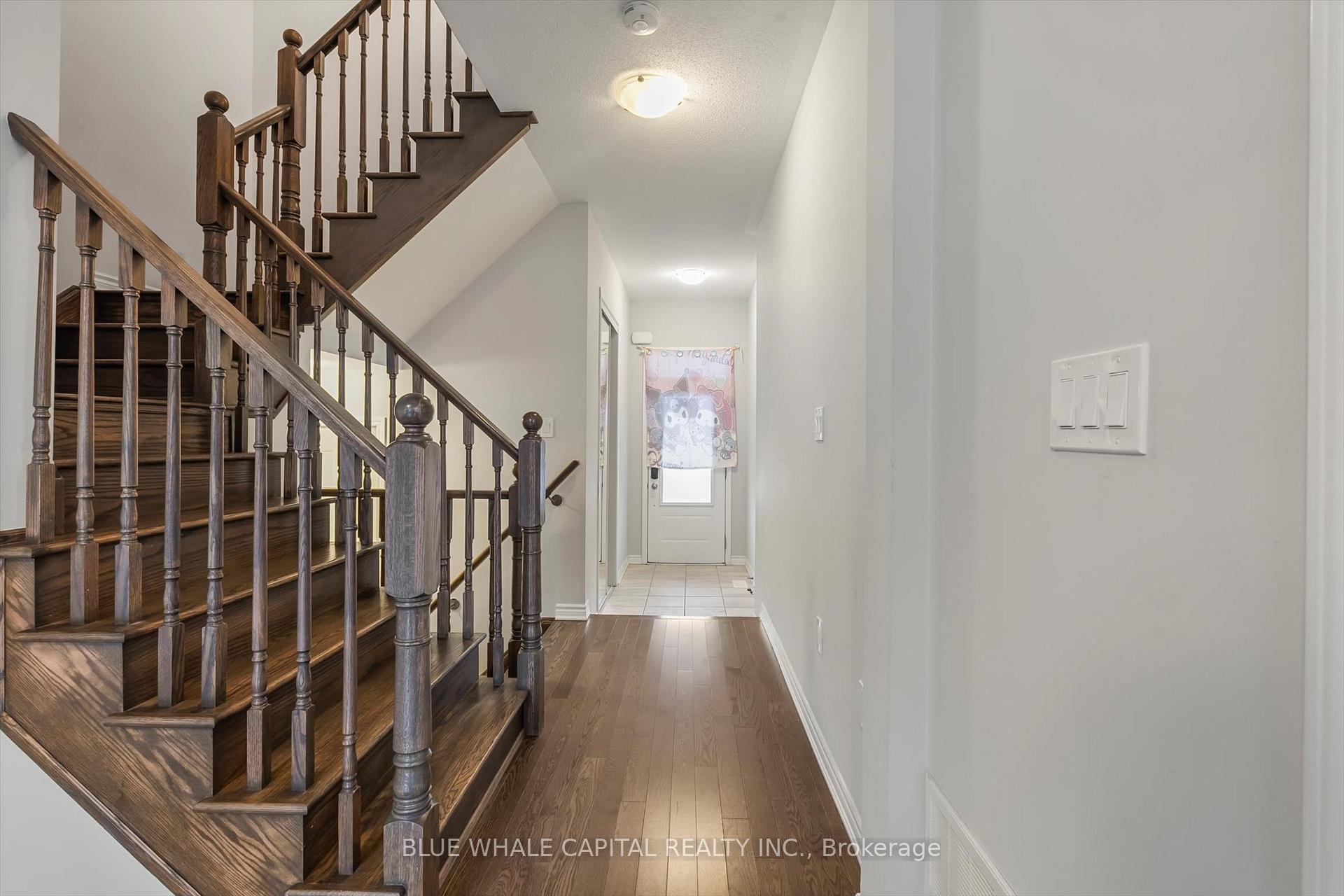 Photo 4 of 14 Ness Drive, Richmond Hill, Rural Richmond Hill — HOMEH