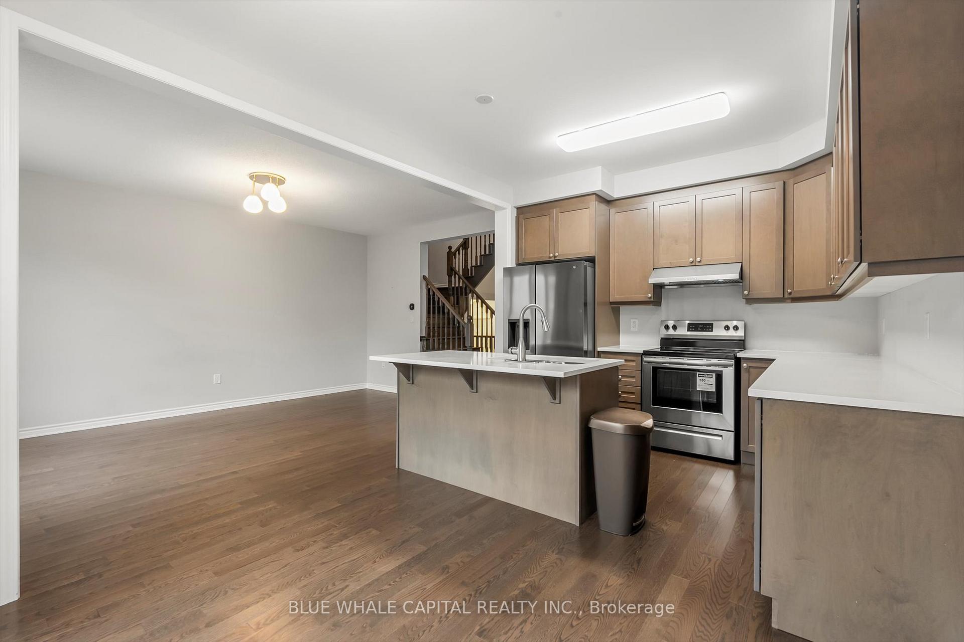 Photo 8 of 14 Ness Drive, Richmond Hill, Rural Richmond Hill — HOMEH