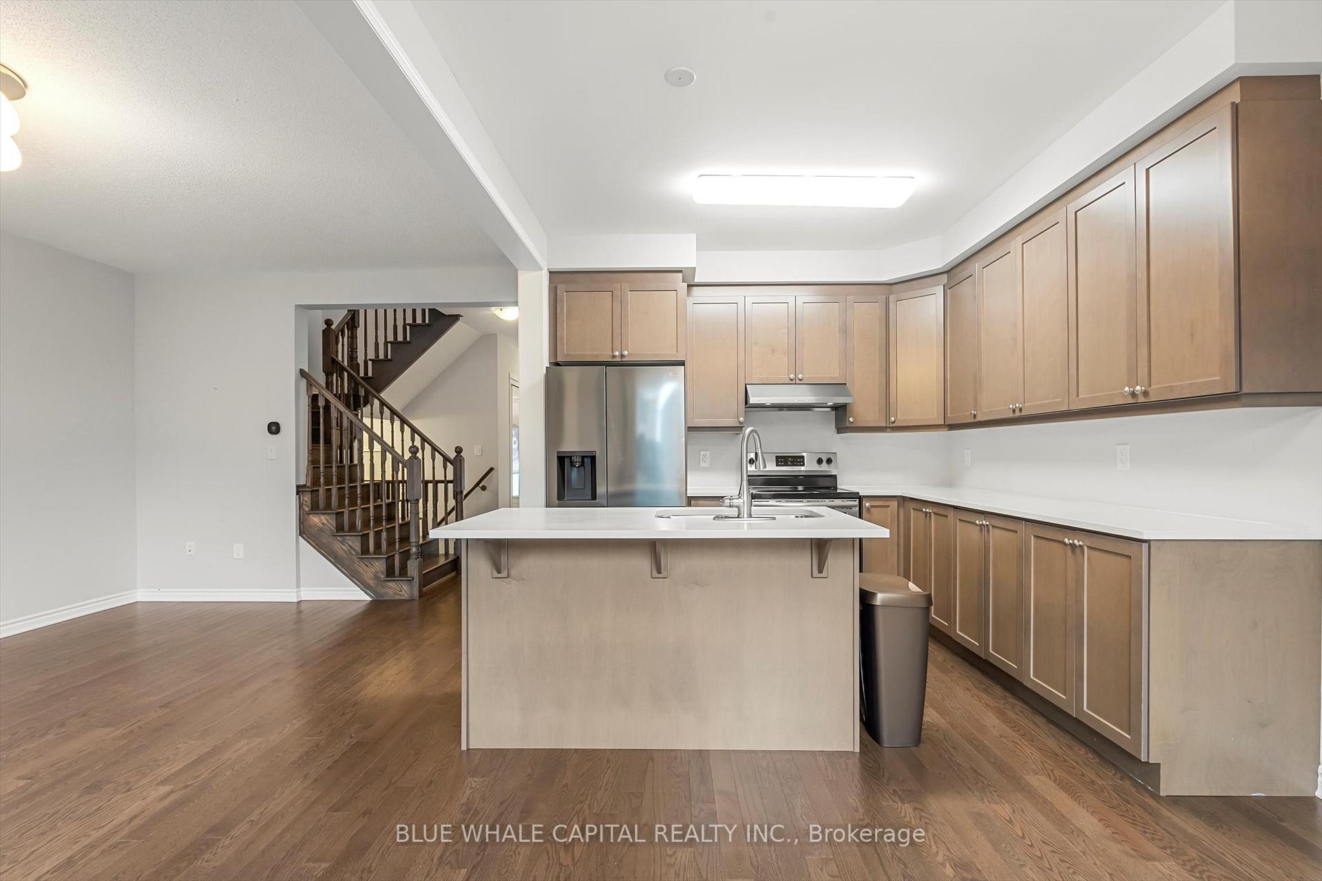 Photo 9 of 14 Ness Drive, Richmond Hill, Rural Richmond Hill — HOMEH
