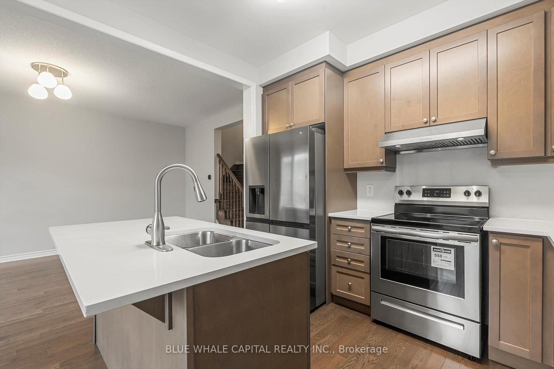 Photo 11 of 14 Ness Drive, Richmond Hill, Rural Richmond Hill — HOMEH