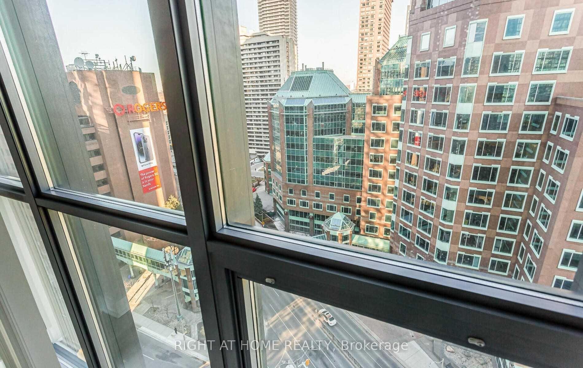 Photo 15 of Unit 1702, 110 Charles Street E, Toronto, Church-Yonge Corridor — HOMEH