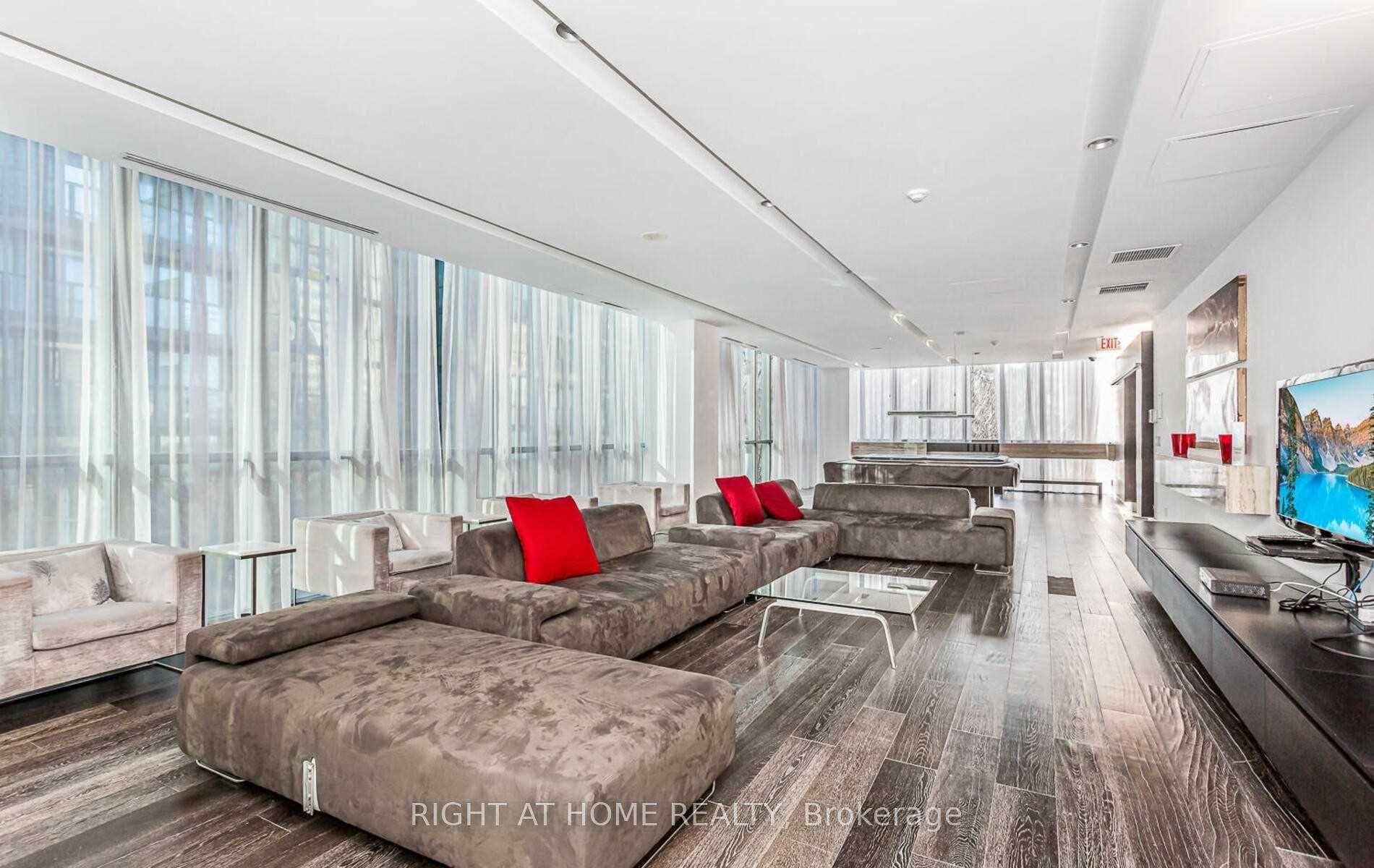 Photo 25 of Unit 1702, 110 Charles Street E, Toronto, Church-Yonge Corridor — HOMEH