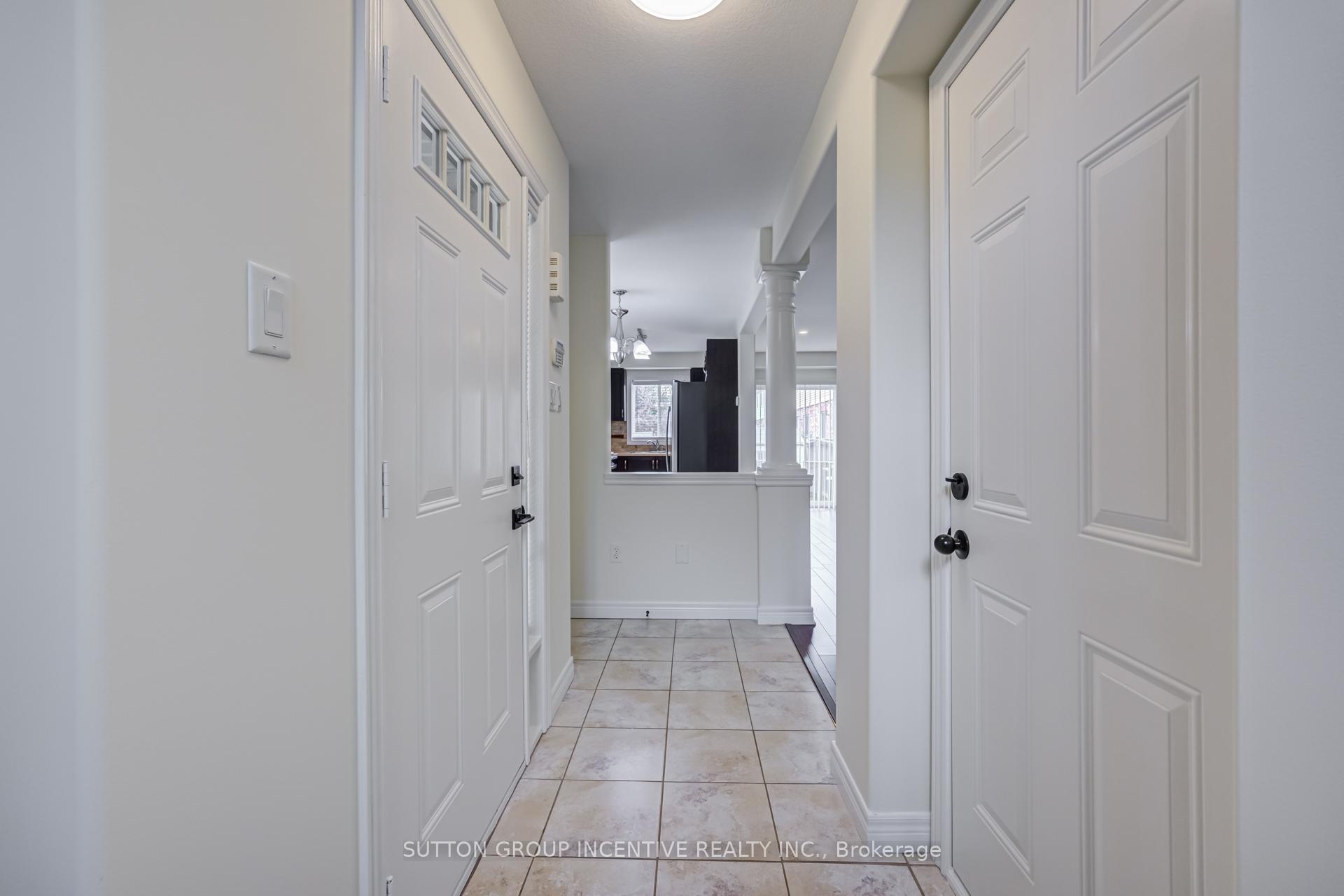 Photo 8 of 46 Viking Drive, Hamilton, Binbrook — HOMEH