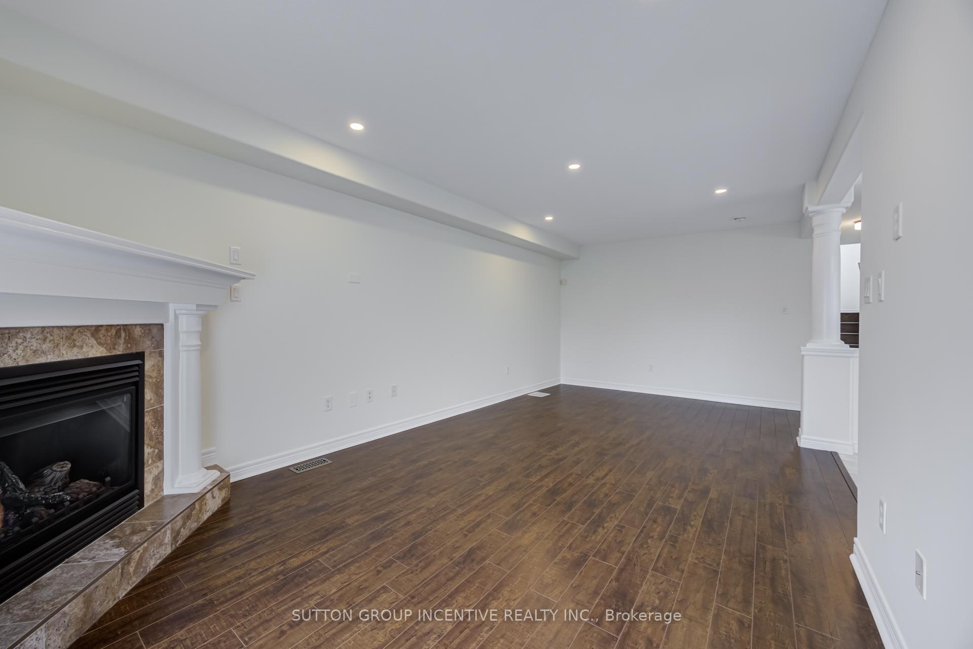Photo 10 of 46 Viking Drive, Hamilton, Binbrook — HOMEH