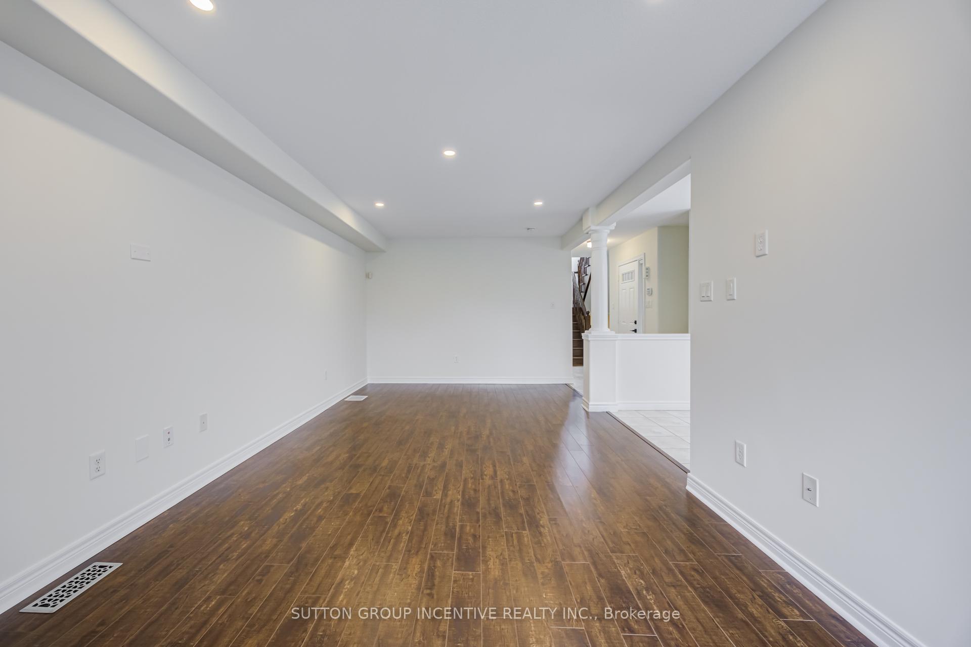 Photo 11 of 46 Viking Drive, Hamilton, Binbrook — HOMEH