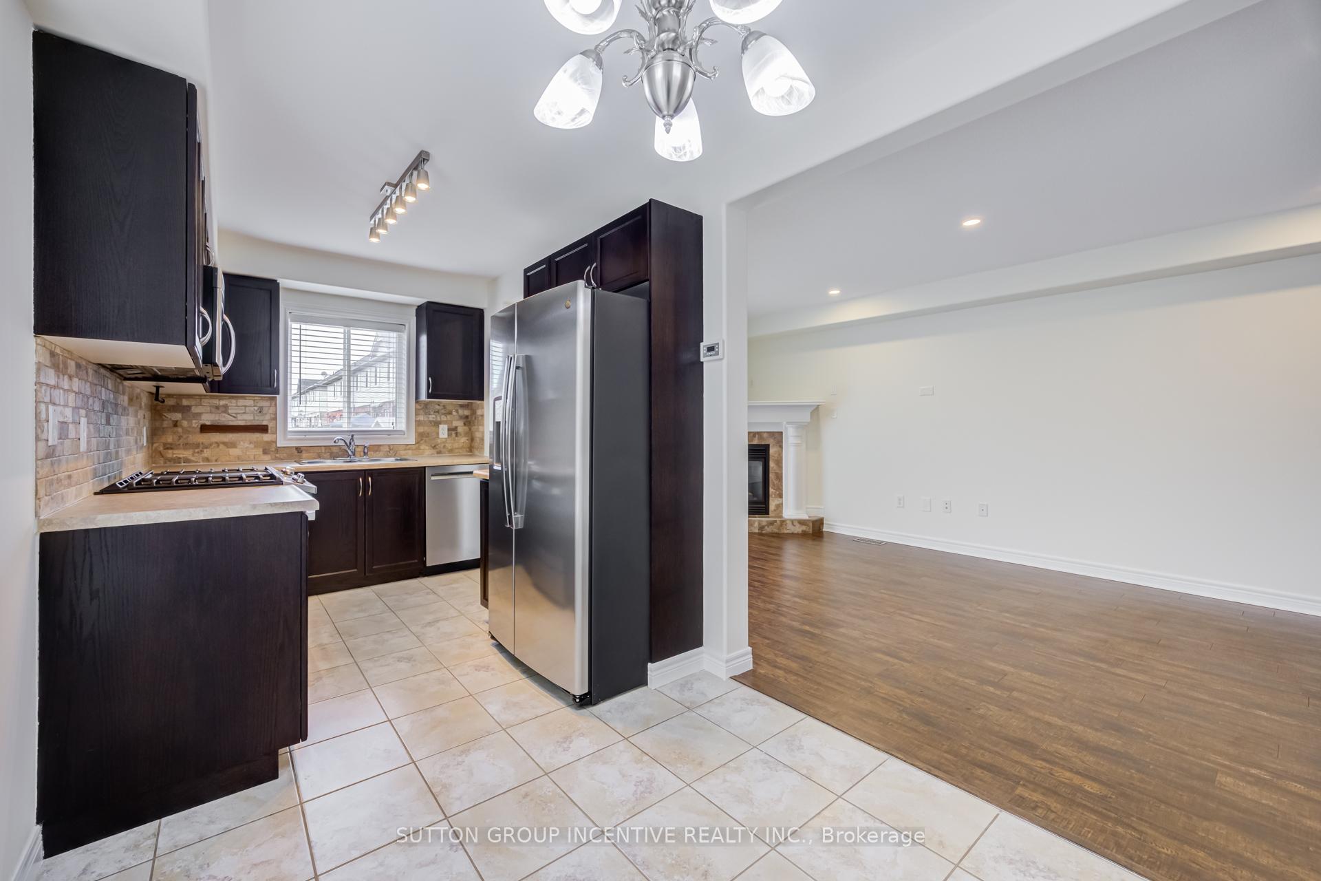Photo 40 of 46 Viking Drive, Hamilton, Binbrook — HOMEH