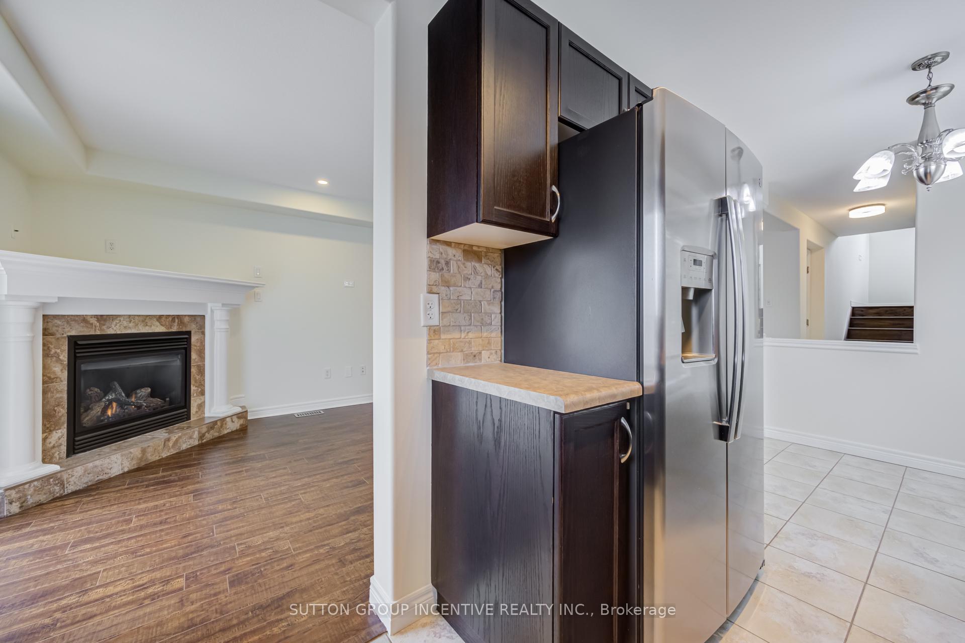 Photo 41 of 46 Viking Drive, Hamilton, Binbrook — HOMEH
