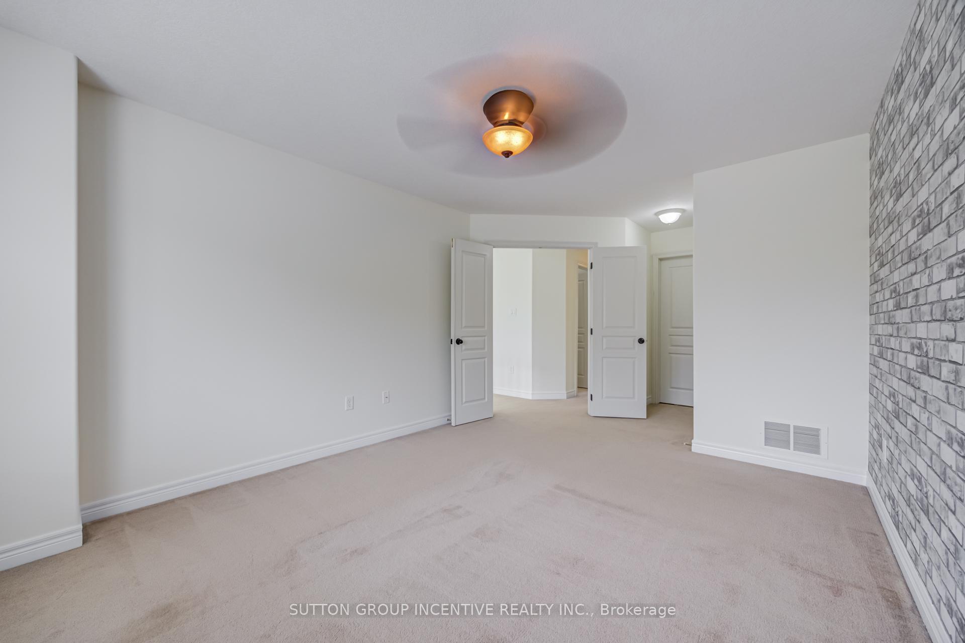 Photo 21 of 46 Viking Drive, Hamilton, Binbrook — HOMEH