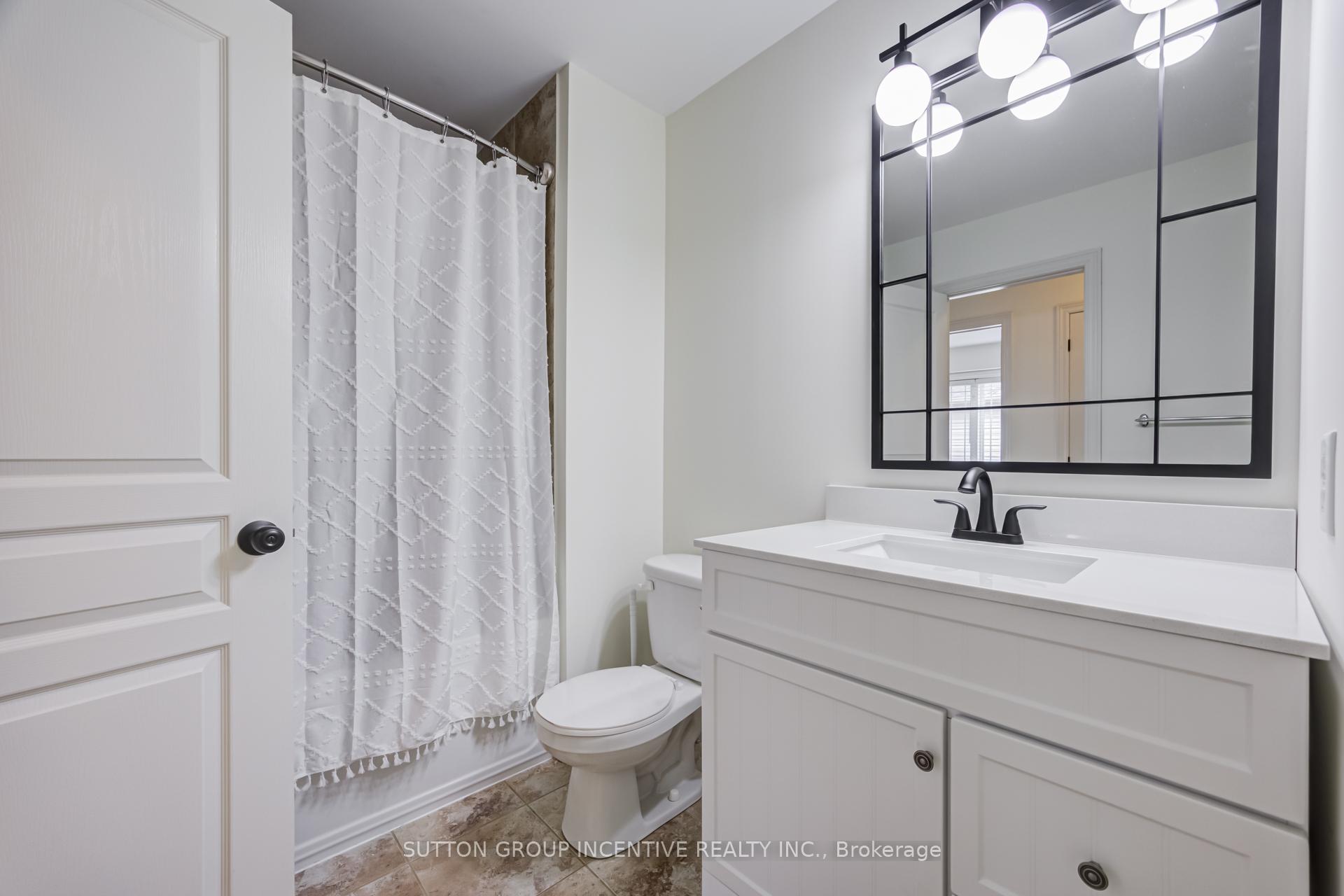 Photo 24 of 46 Viking Drive, Hamilton, Binbrook — HOMEH