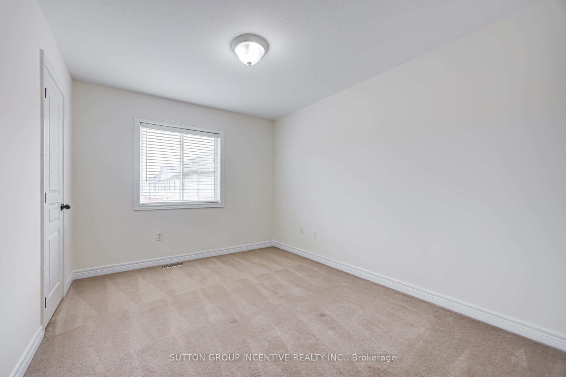 Photo 27 of 46 Viking Drive, Hamilton, Binbrook — HOMEH