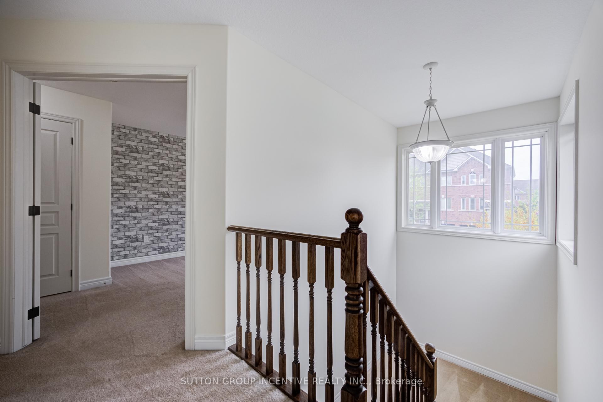 Photo 29 of 46 Viking Drive, Hamilton, Binbrook — HOMEH