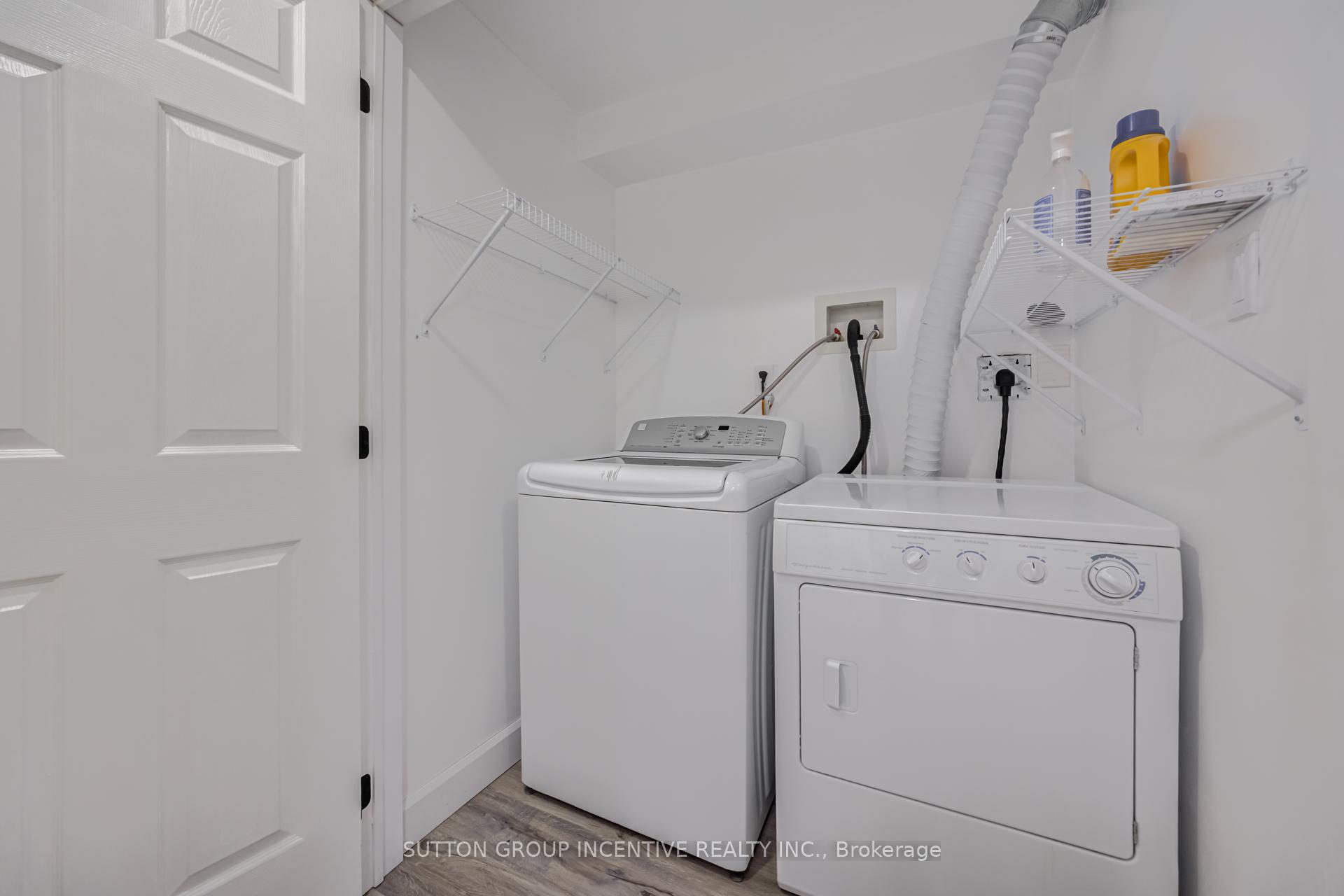 Photo 35 of 46 Viking Drive, Hamilton, Binbrook — HOMEH