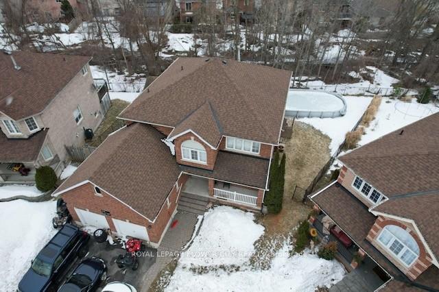 Photo 4 of 43 Carley Crescent, Barrie, Painswick South — HOMEH
