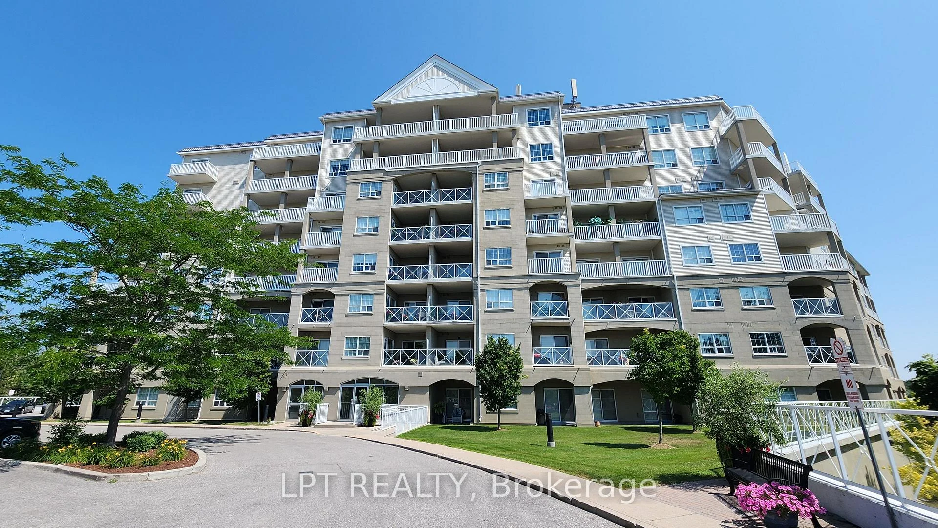 Photo 2 of Unit 303, 354 Atherley Road, Orillia — HOMEH