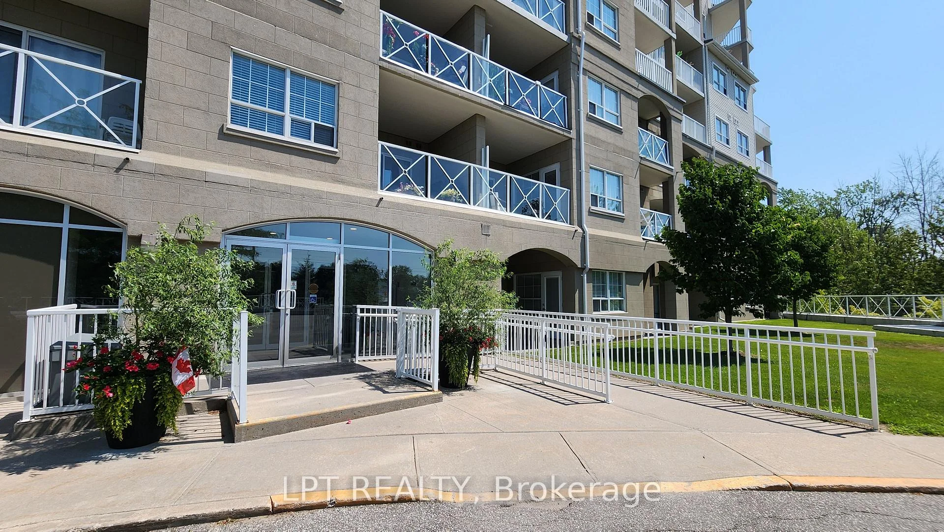 Photo 24 of Unit 303, 354 Atherley Road, Orillia — HOMEH
