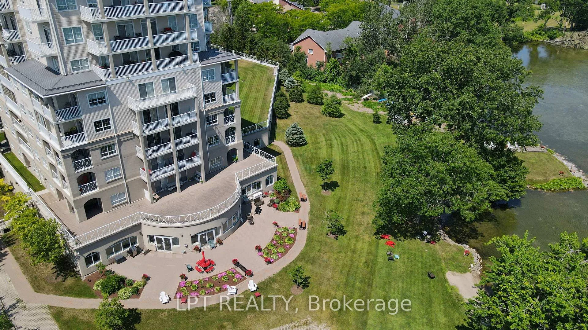 Photo 49 of Unit 303, 354 Atherley Road, Orillia — HOMEH