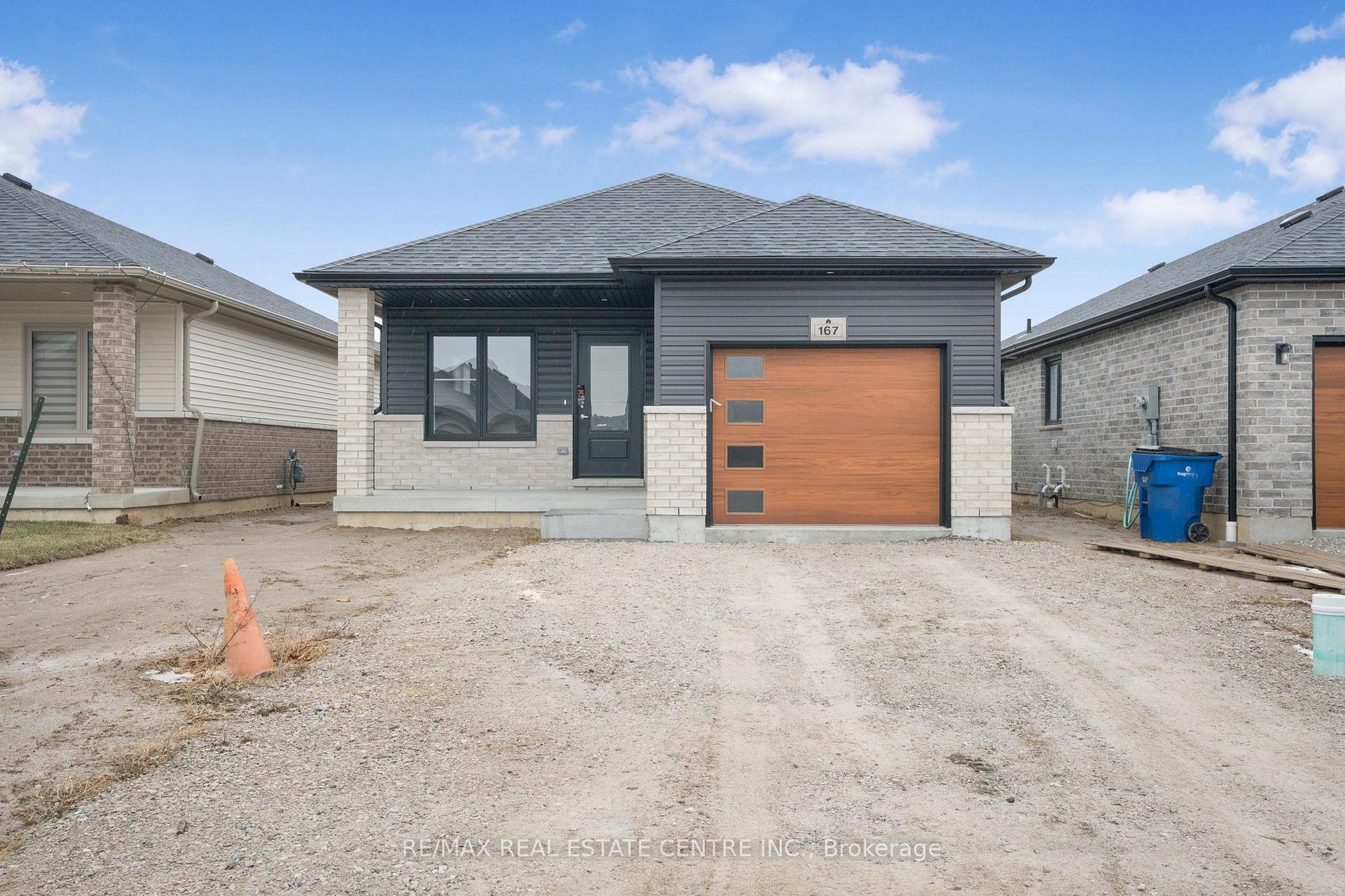 Photo 23 of 167 Ironwood Trail, Chatham-Kent, Chatham — HOMEH