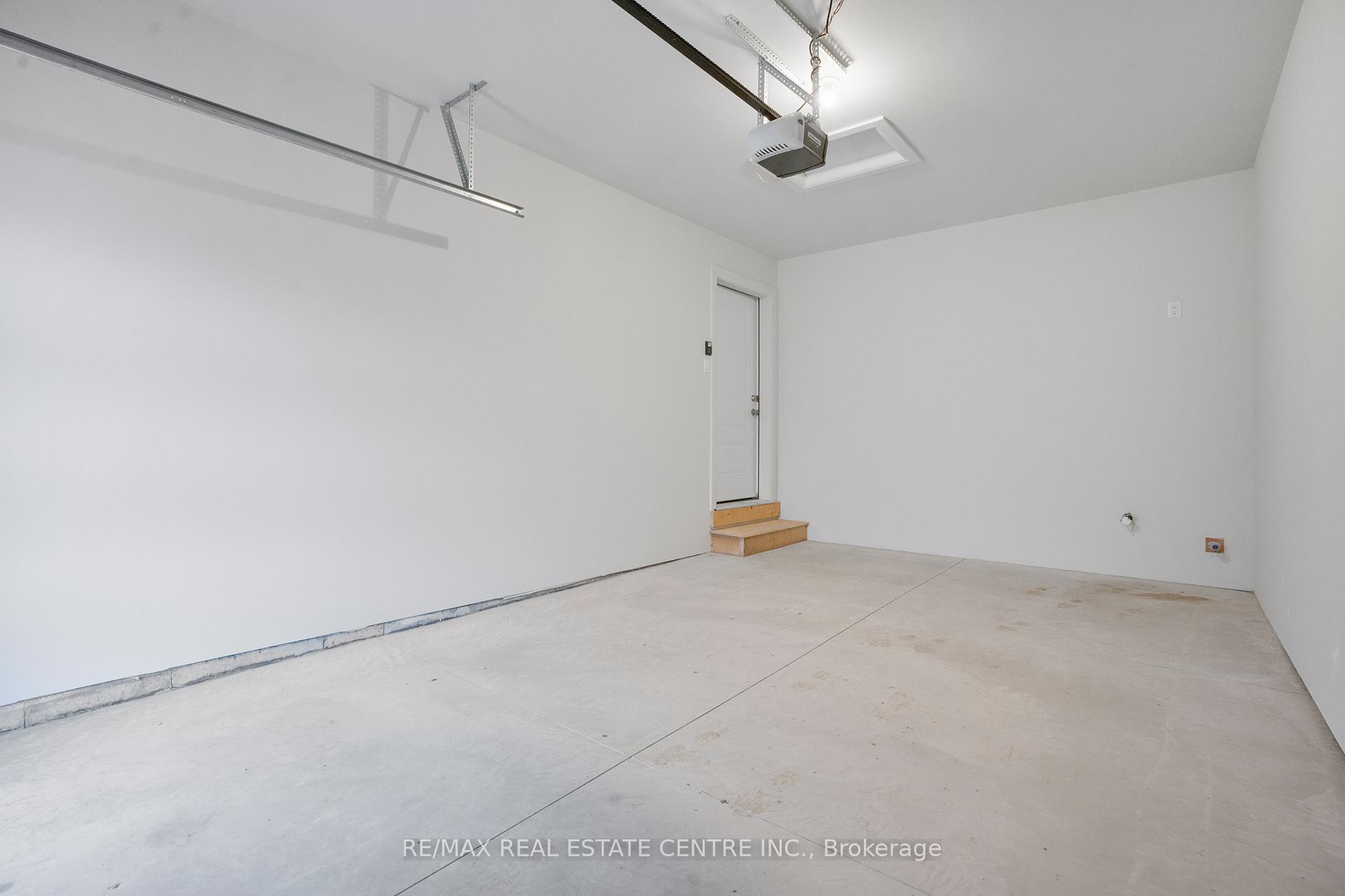 Photo 18 of 167 Ironwood Trail, Chatham-Kent, Chatham — HOMEH