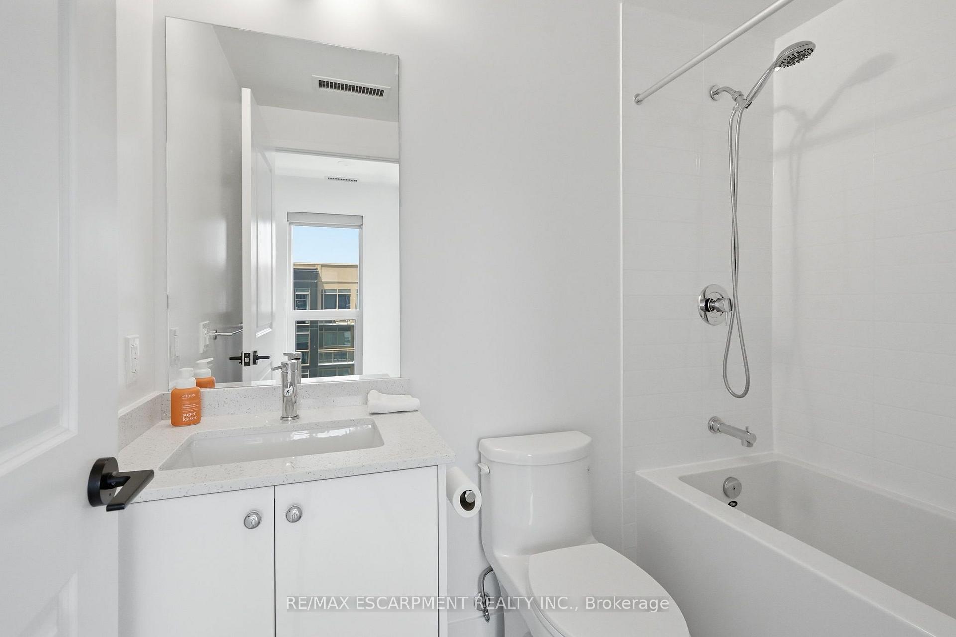 Photo 17 of Unit 811, 2333 Khalsa Gate, Oakville, Westmount — HOMEH