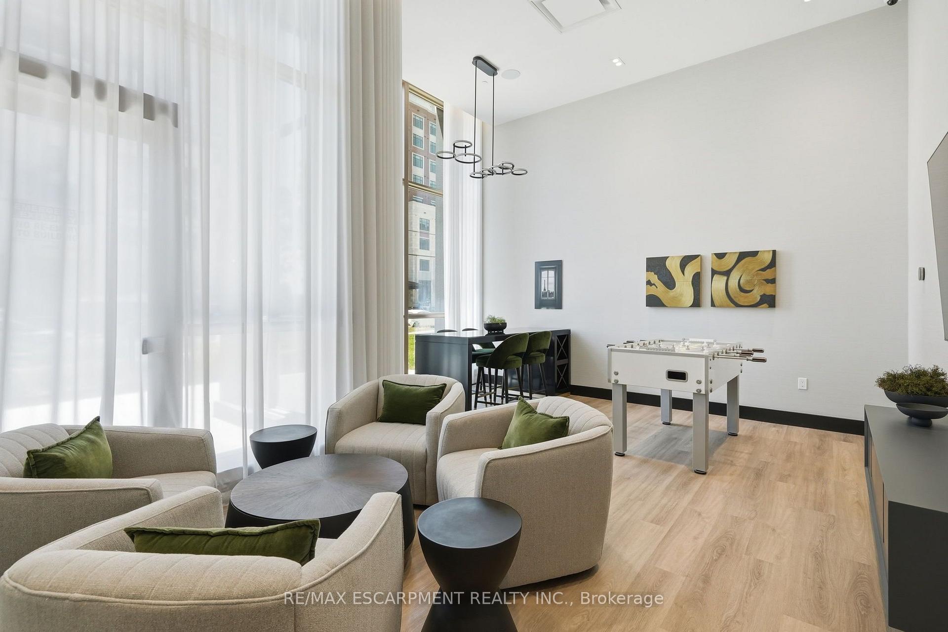 Photo 22 of Unit 811, 2333 Khalsa Gate, Oakville, Westmount — HOMEH