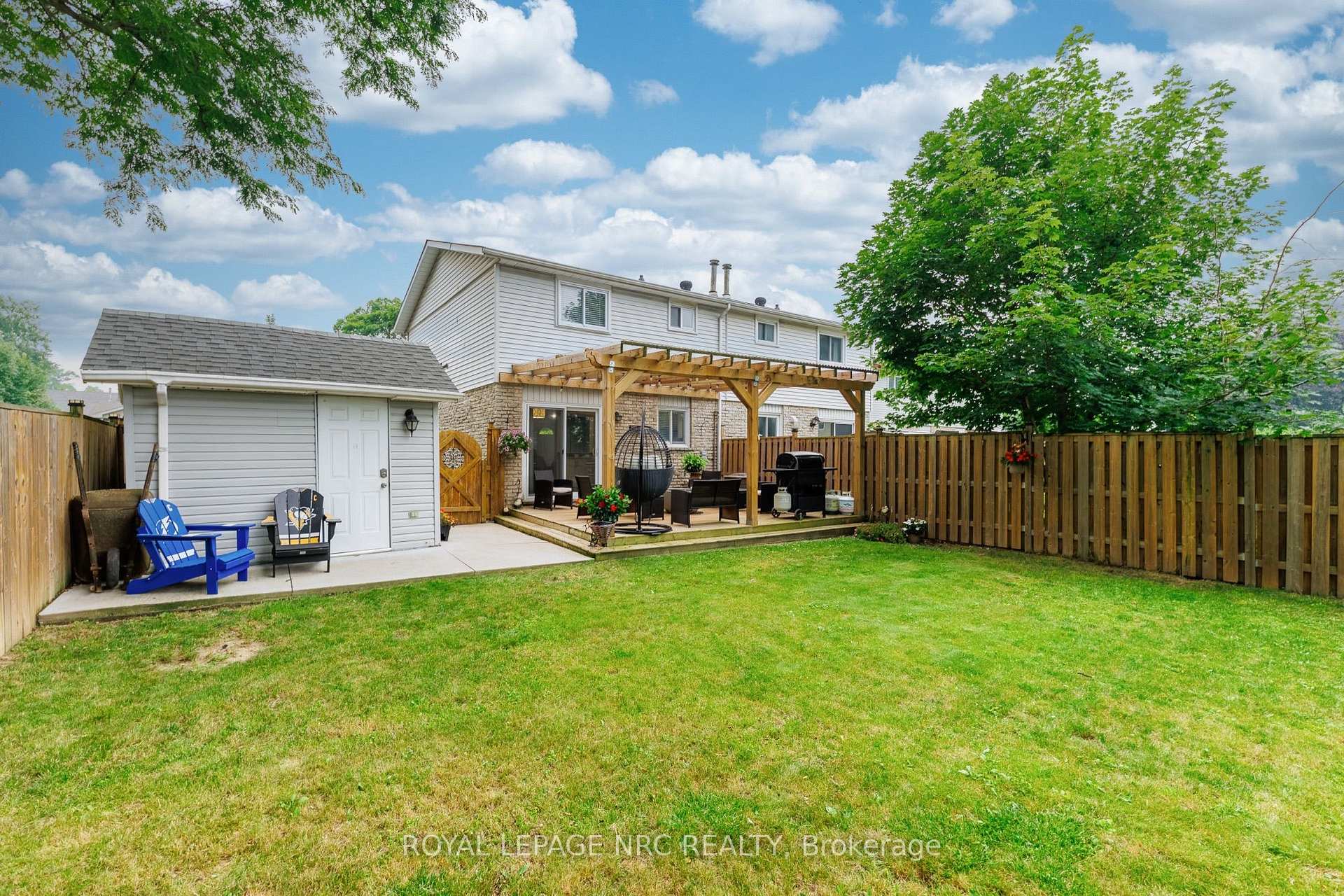 Photo 5 of 105 Ventura Drive, St. Catharines, Haig — HOMEH