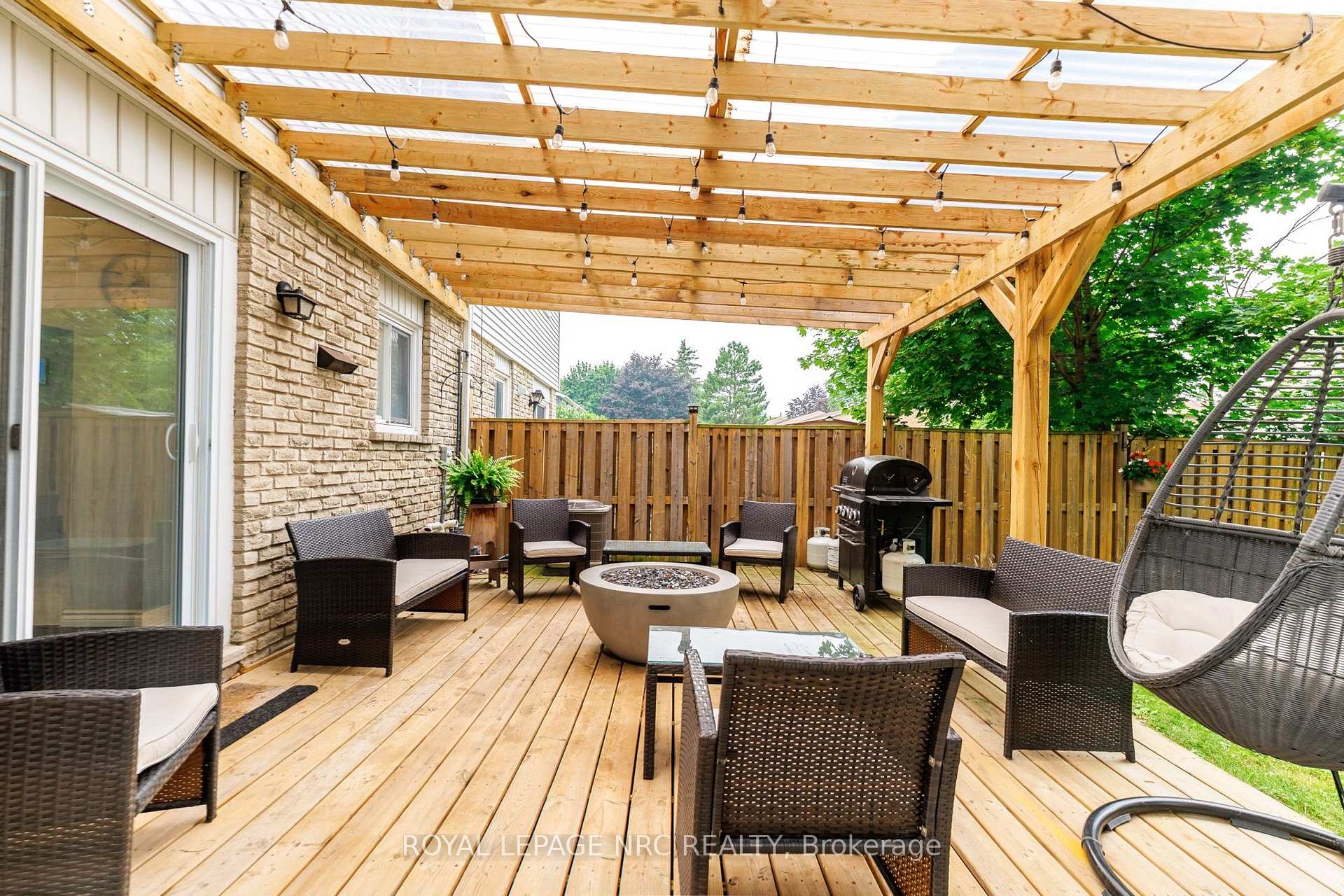 Photo 29 of 105 Ventura Drive, St. Catharines, Haig — HOMEH