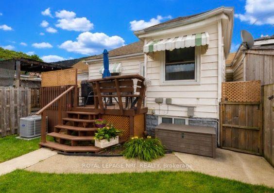 Photo 3 of 237 Paling Avenue, Hamilton, Homeside — HOMEH