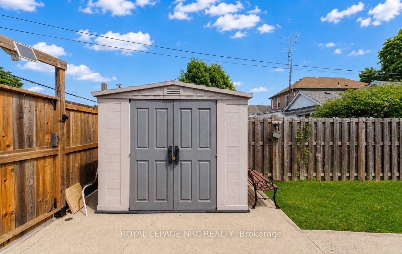 Photo 9 of 237 Paling Avenue, Hamilton, Homeside — HOMEH