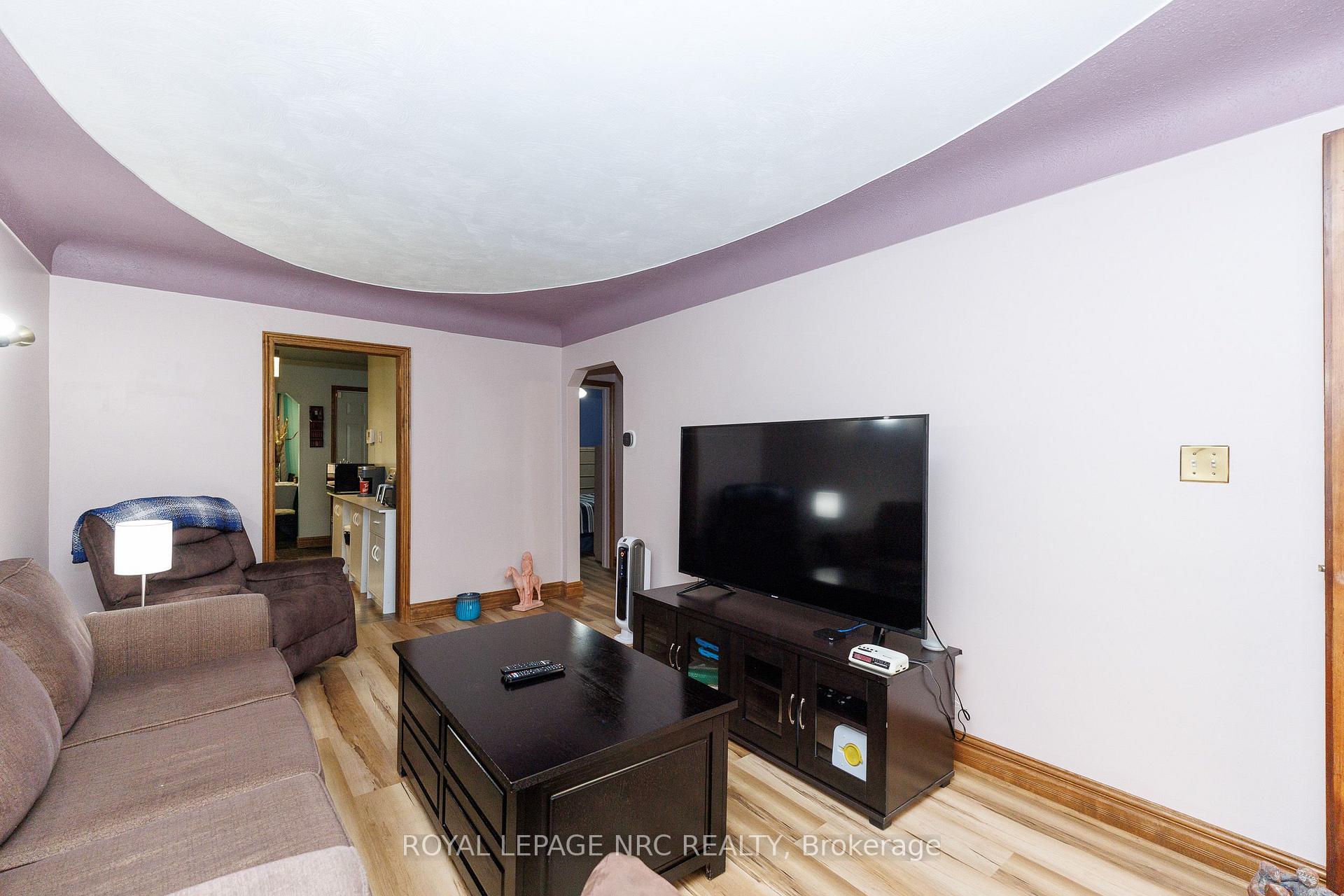 Photo 14 of 237 Paling Avenue, Hamilton, Homeside — HOMEH