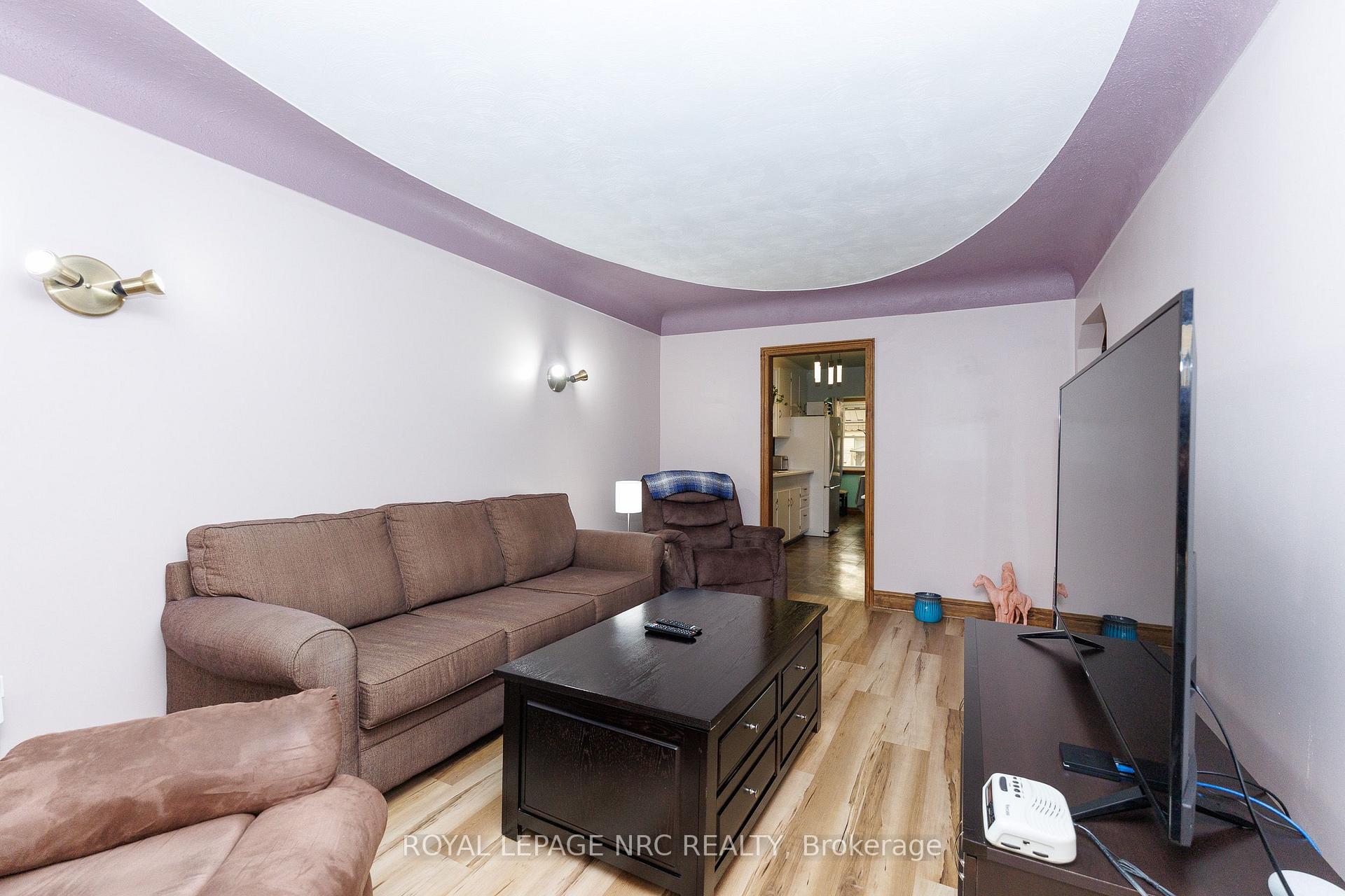 Photo 15 of 237 Paling Avenue, Hamilton, Homeside — HOMEH