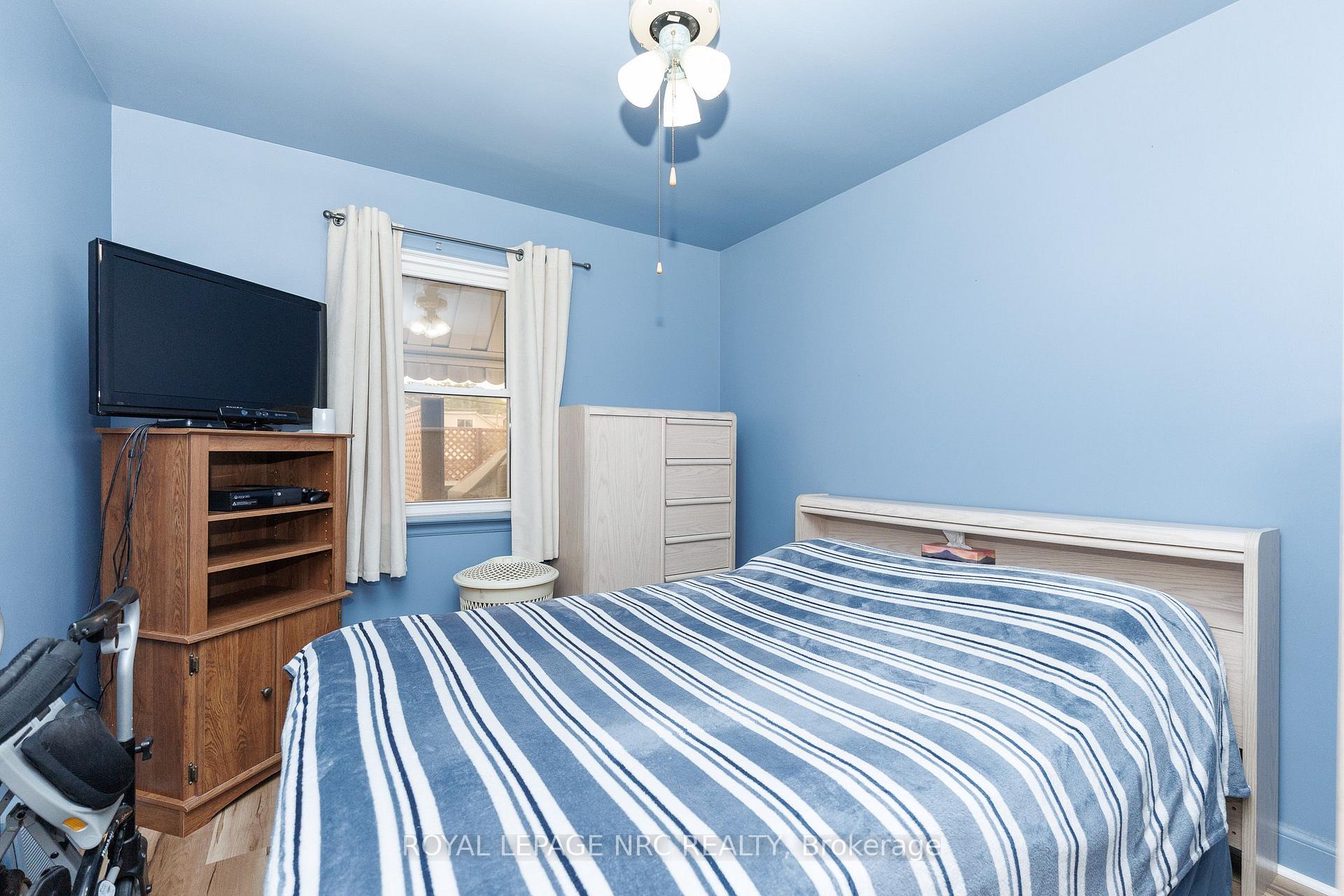 Photo 22 of 237 Paling Avenue, Hamilton, Homeside — HOMEH